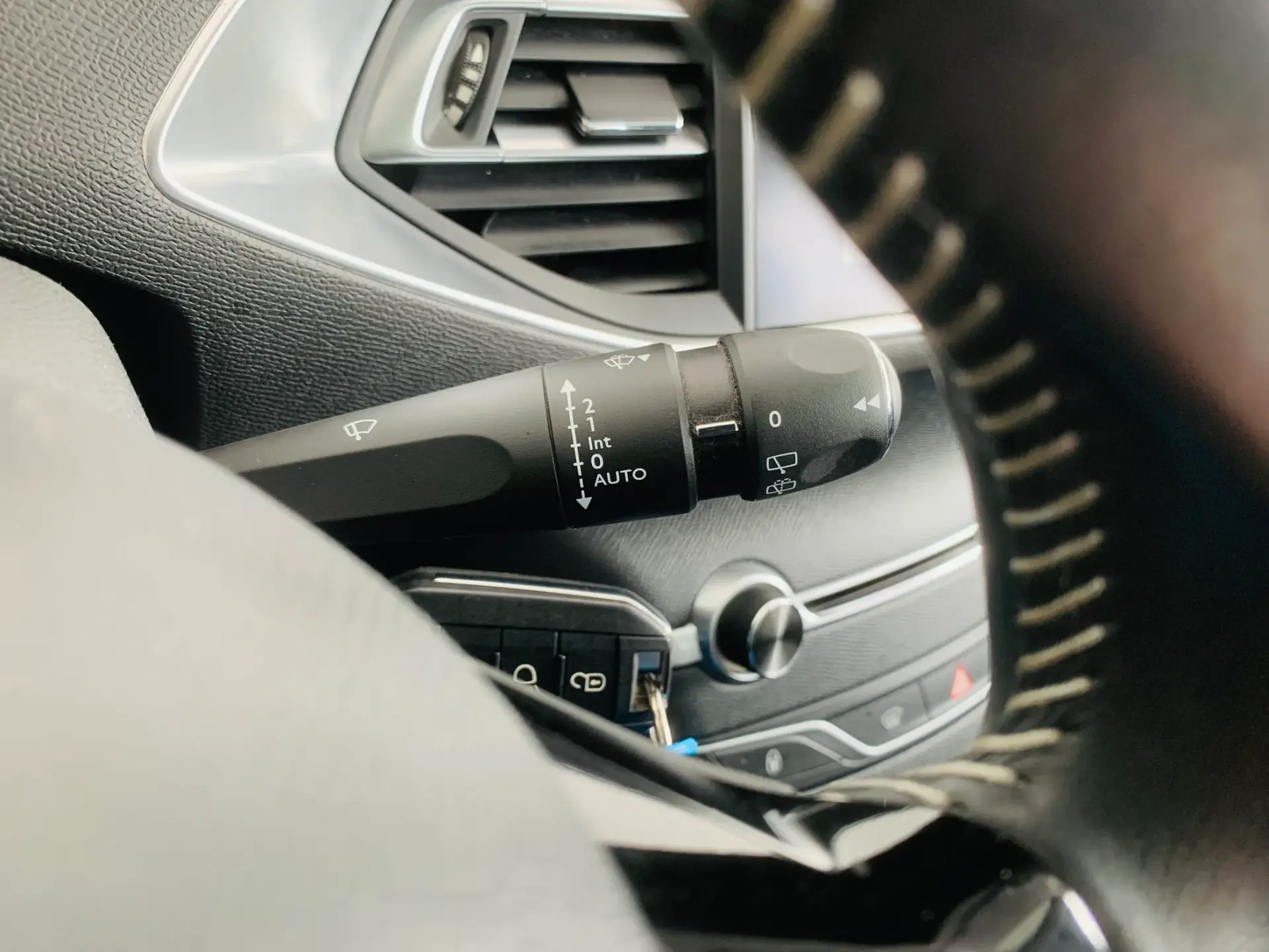 Peugeot 308 SW 1.5 BlueHDi Allure 17