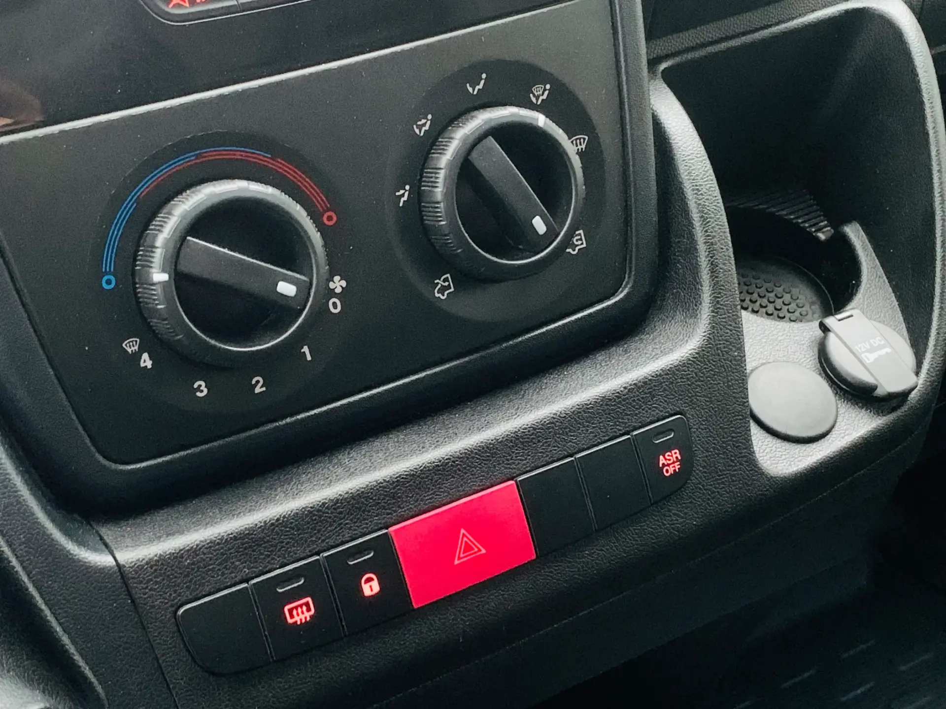 Peugeot Boxer 2.2 BlueHDi 335 L3 CD 20