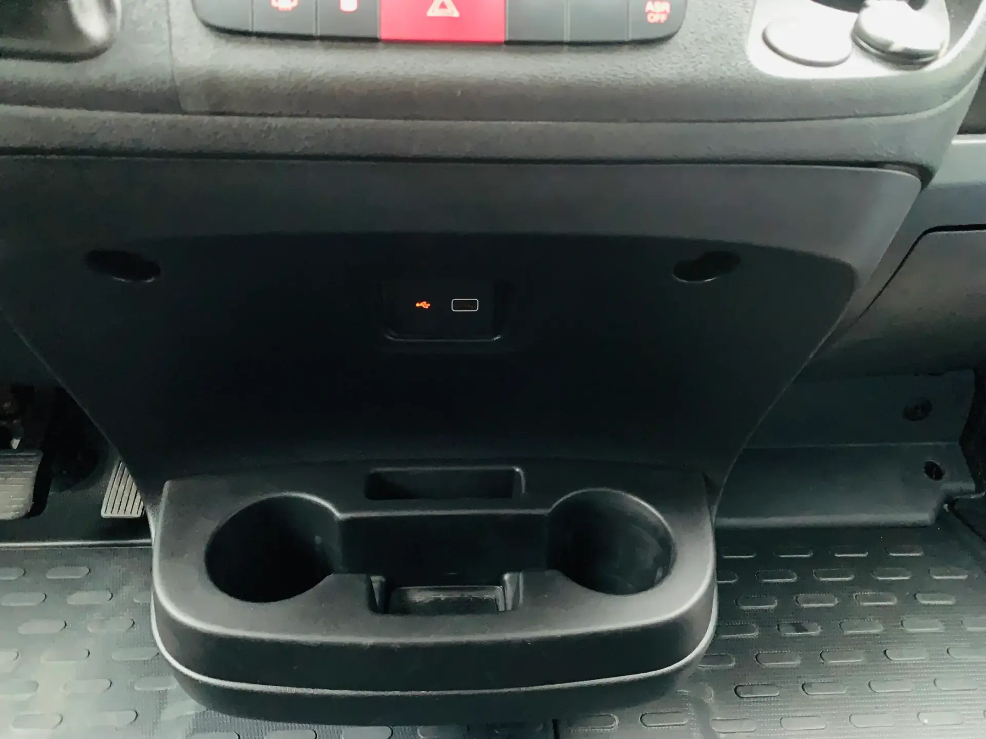 Peugeot Boxer 2.2 BlueHDi 335 L3 CD 21