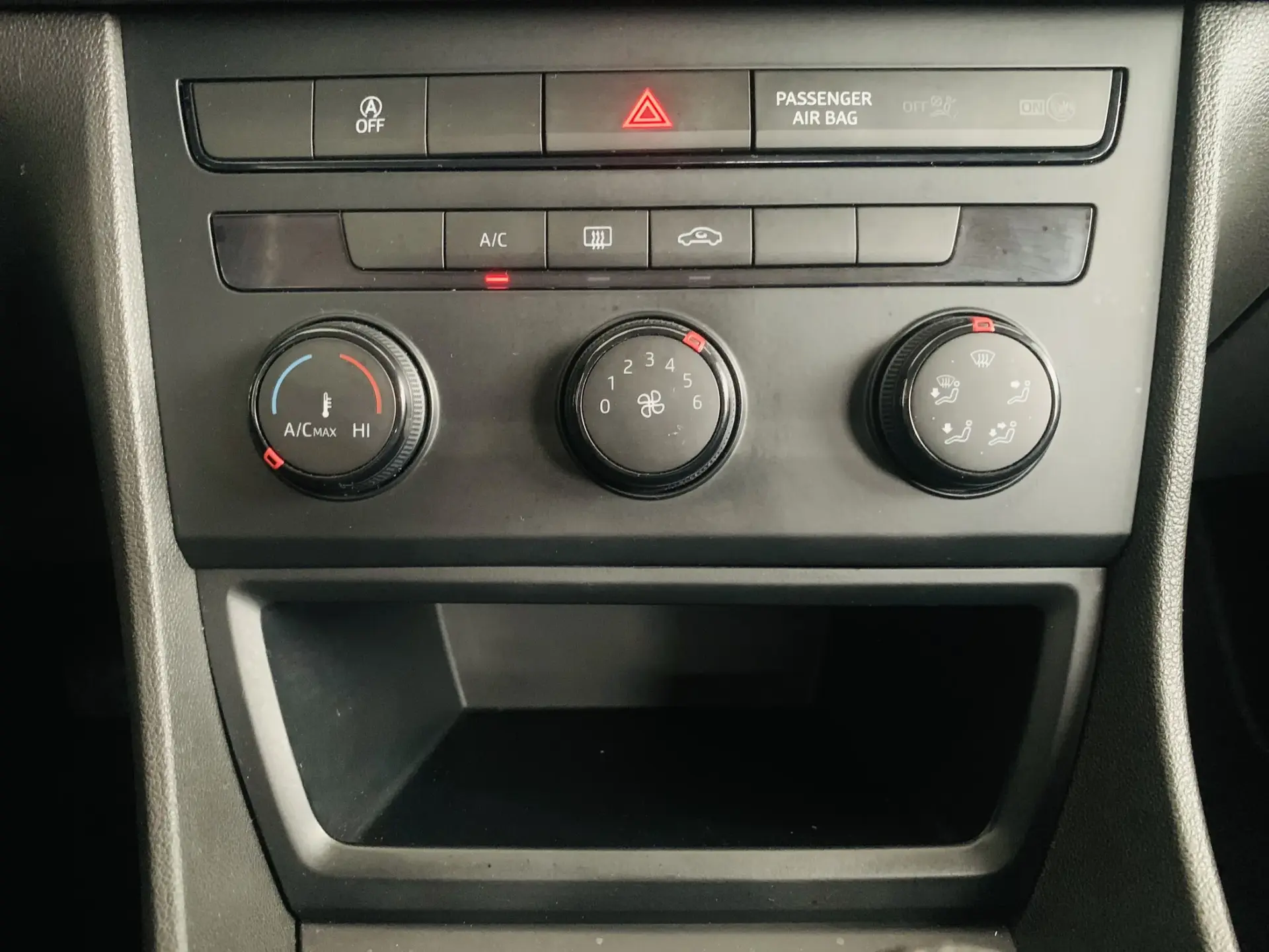 SEAT Leon 1.6 TDI Style Ecomotive 16