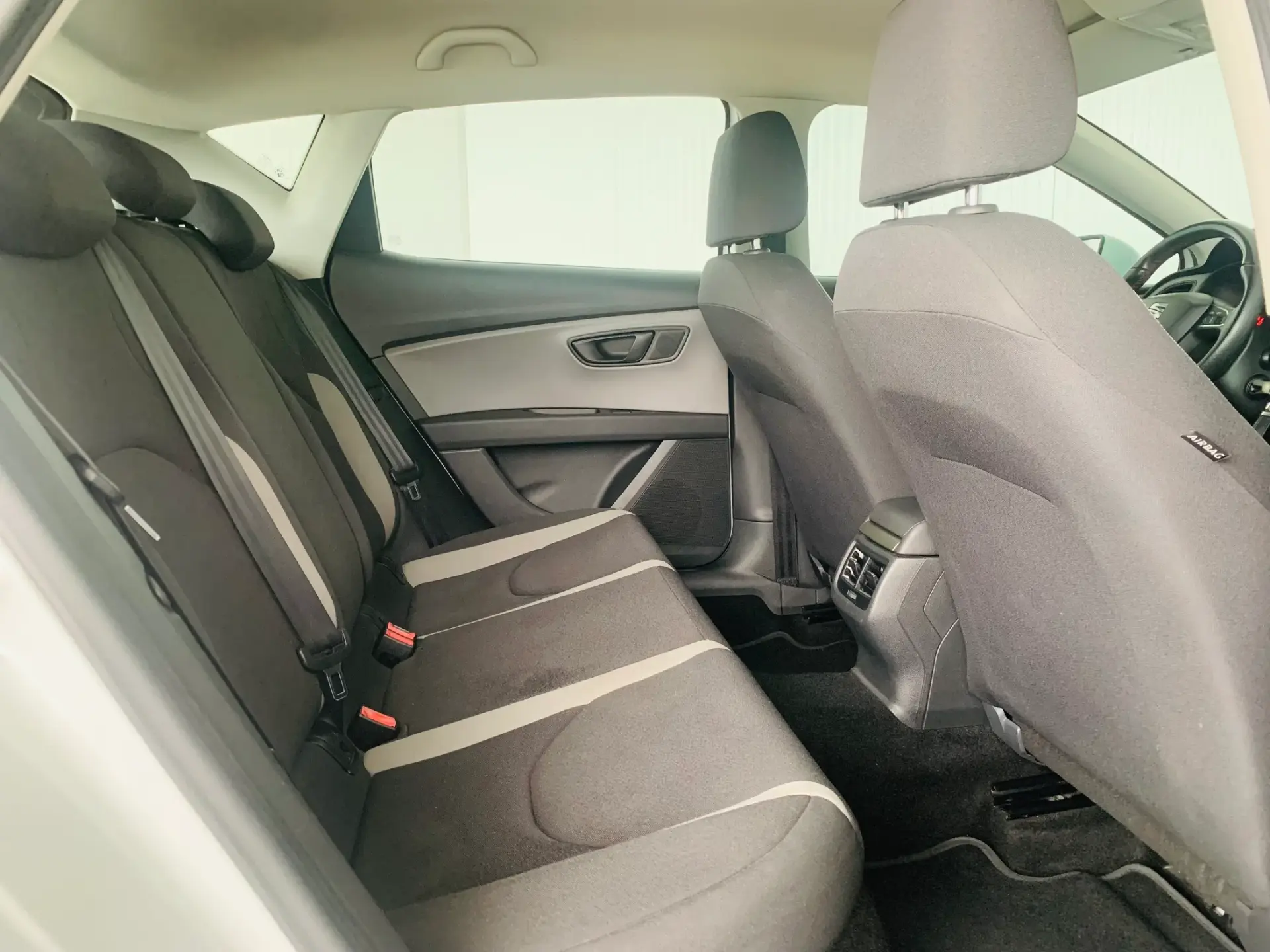 SEAT Leon 1.6 TDI Style Ecomotive 26