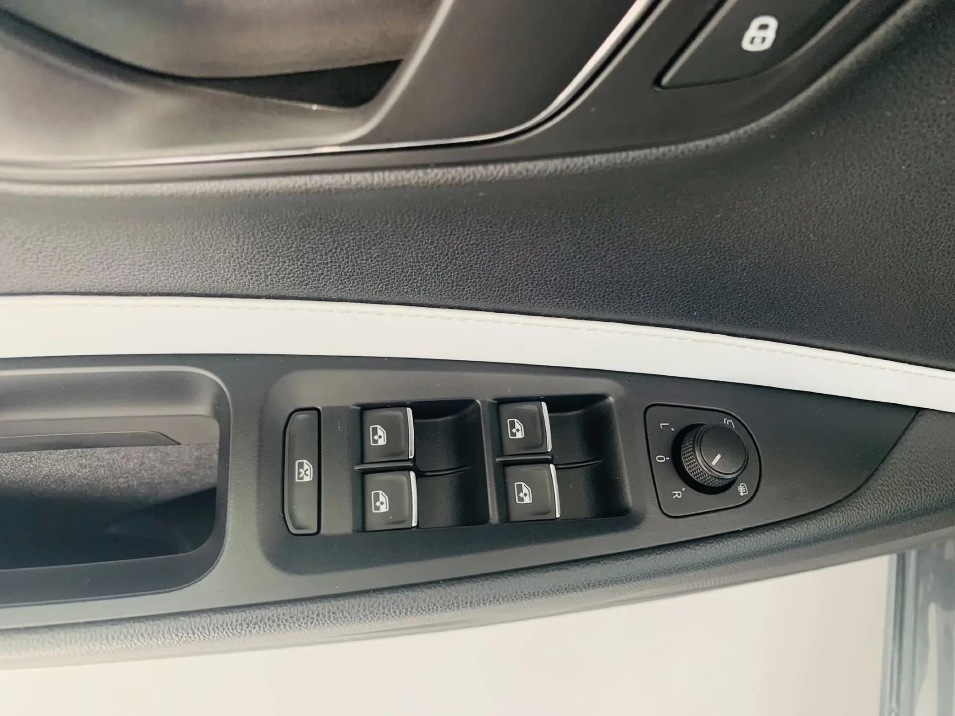 SEAT Leon ST Outro 7