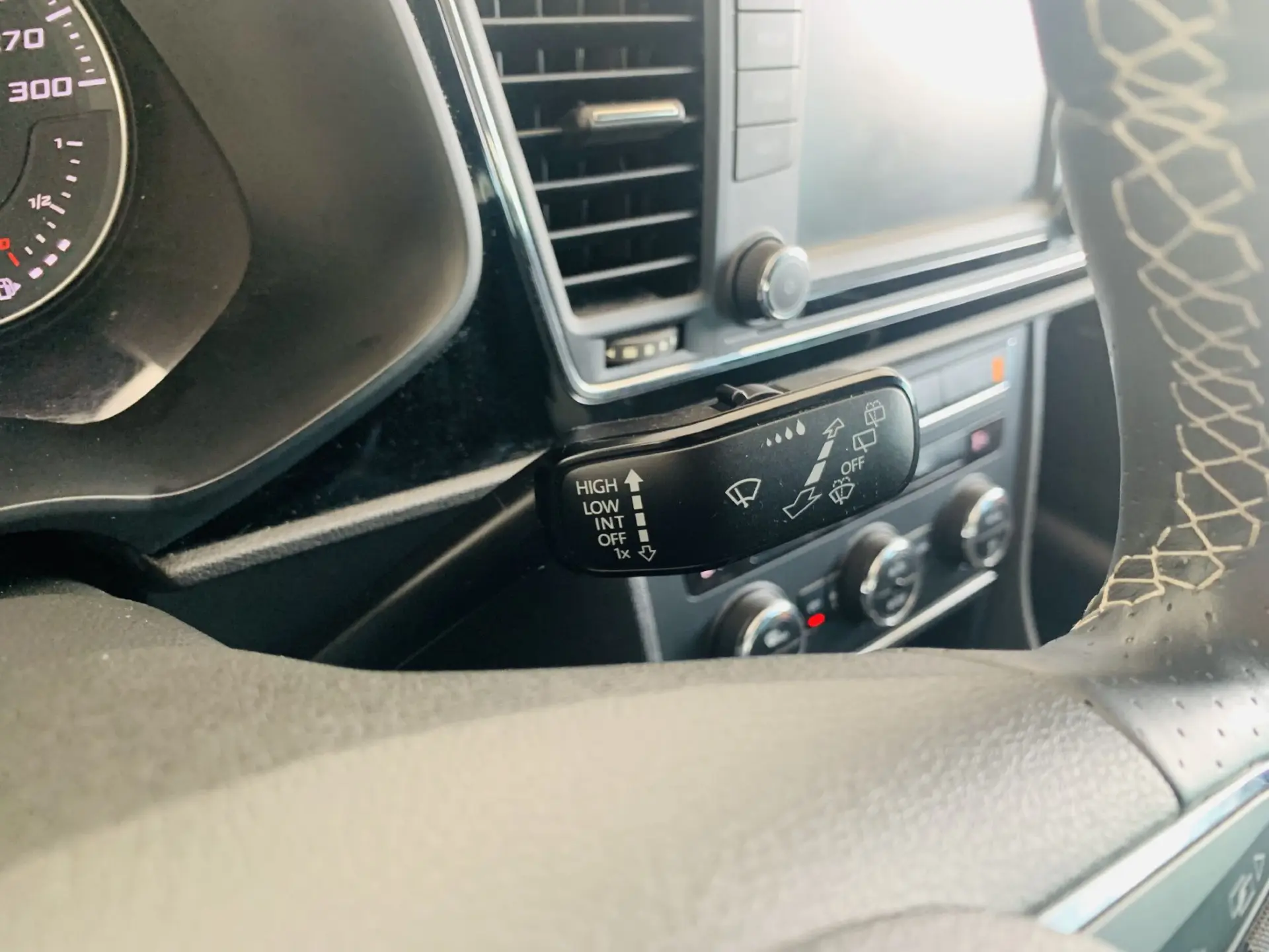 SEAT Leon ST Outro 16