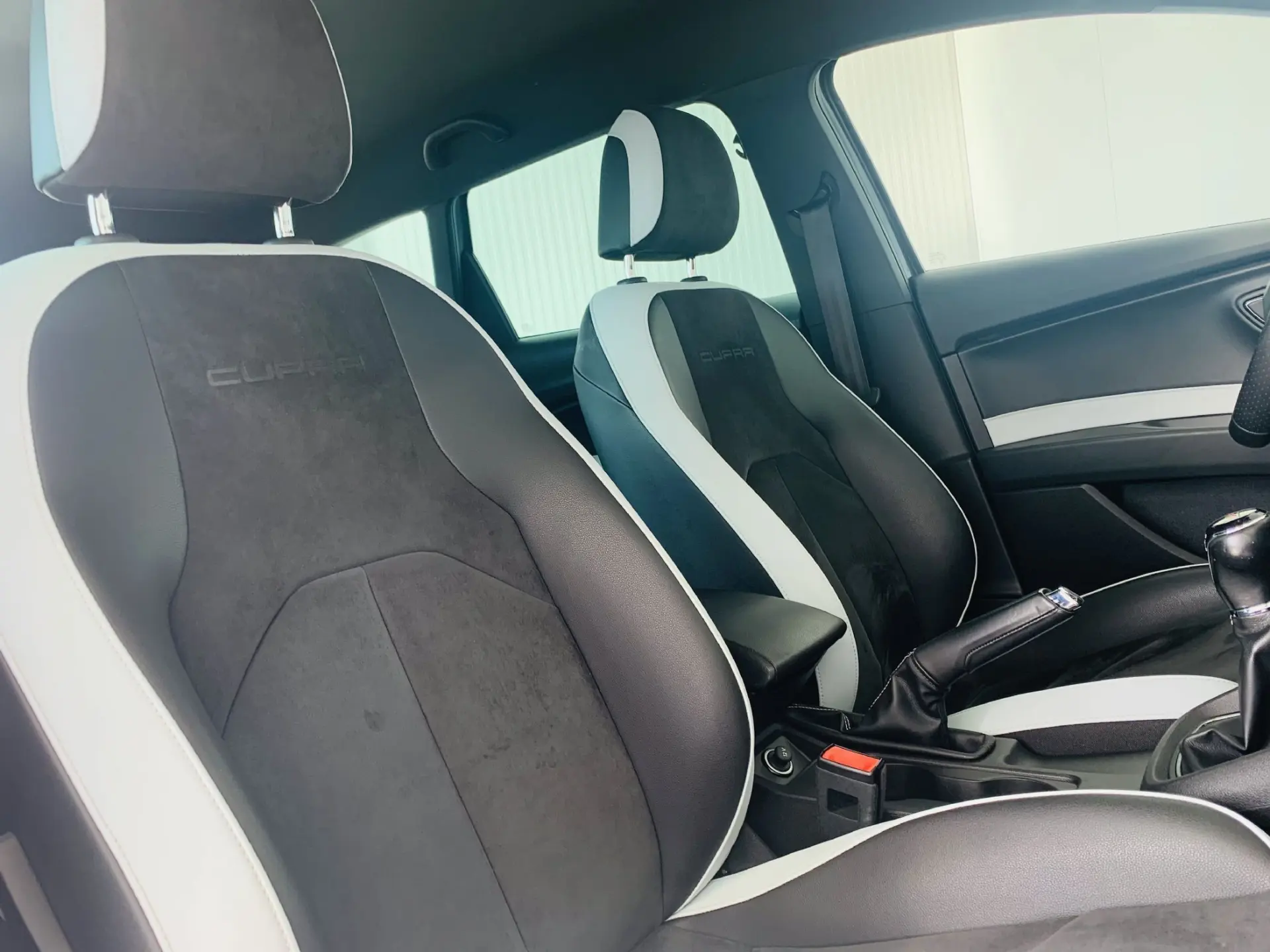 SEAT Leon ST Outro 39