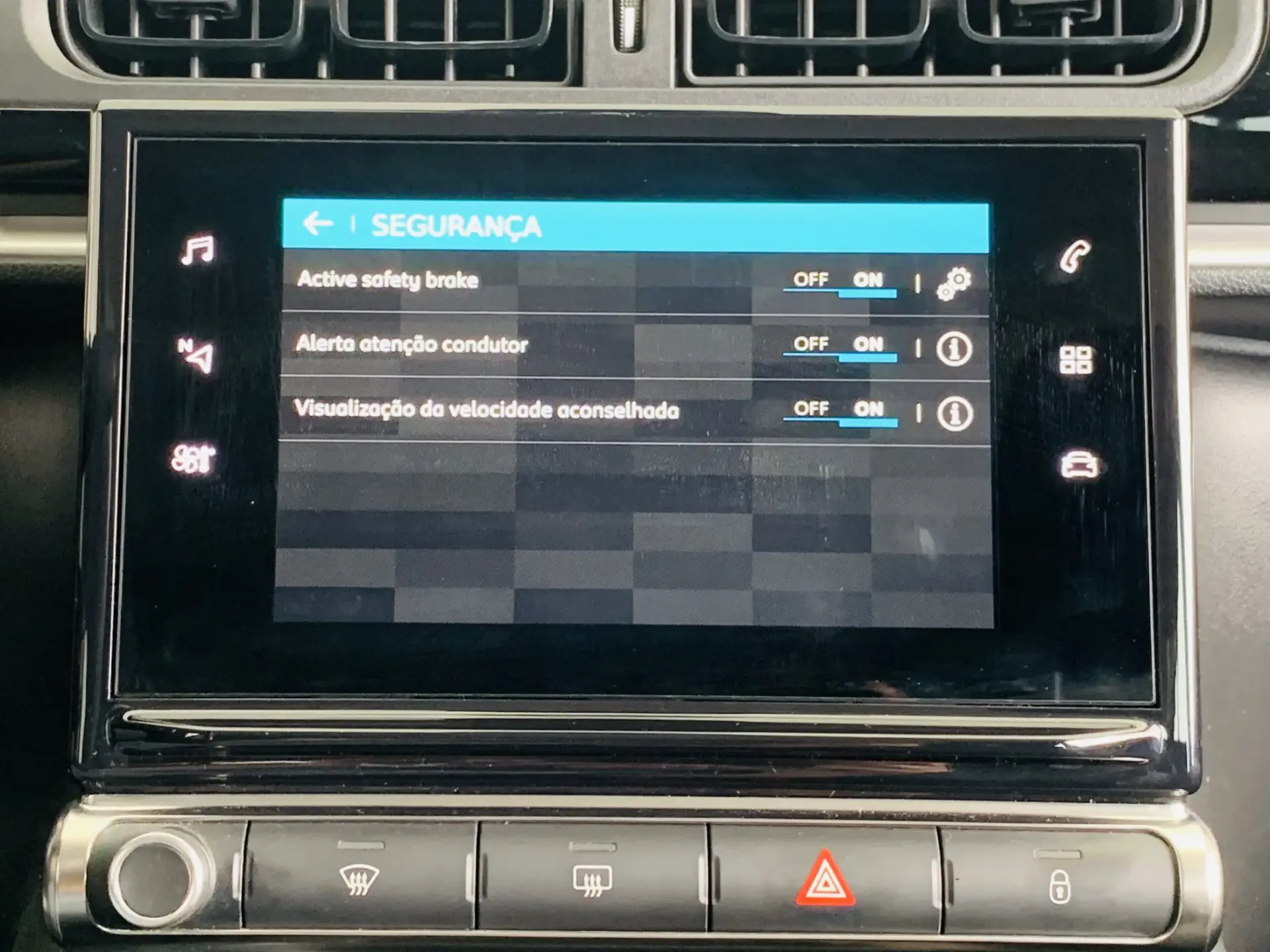 Citroën C3 1.2 PureTech Shine 22