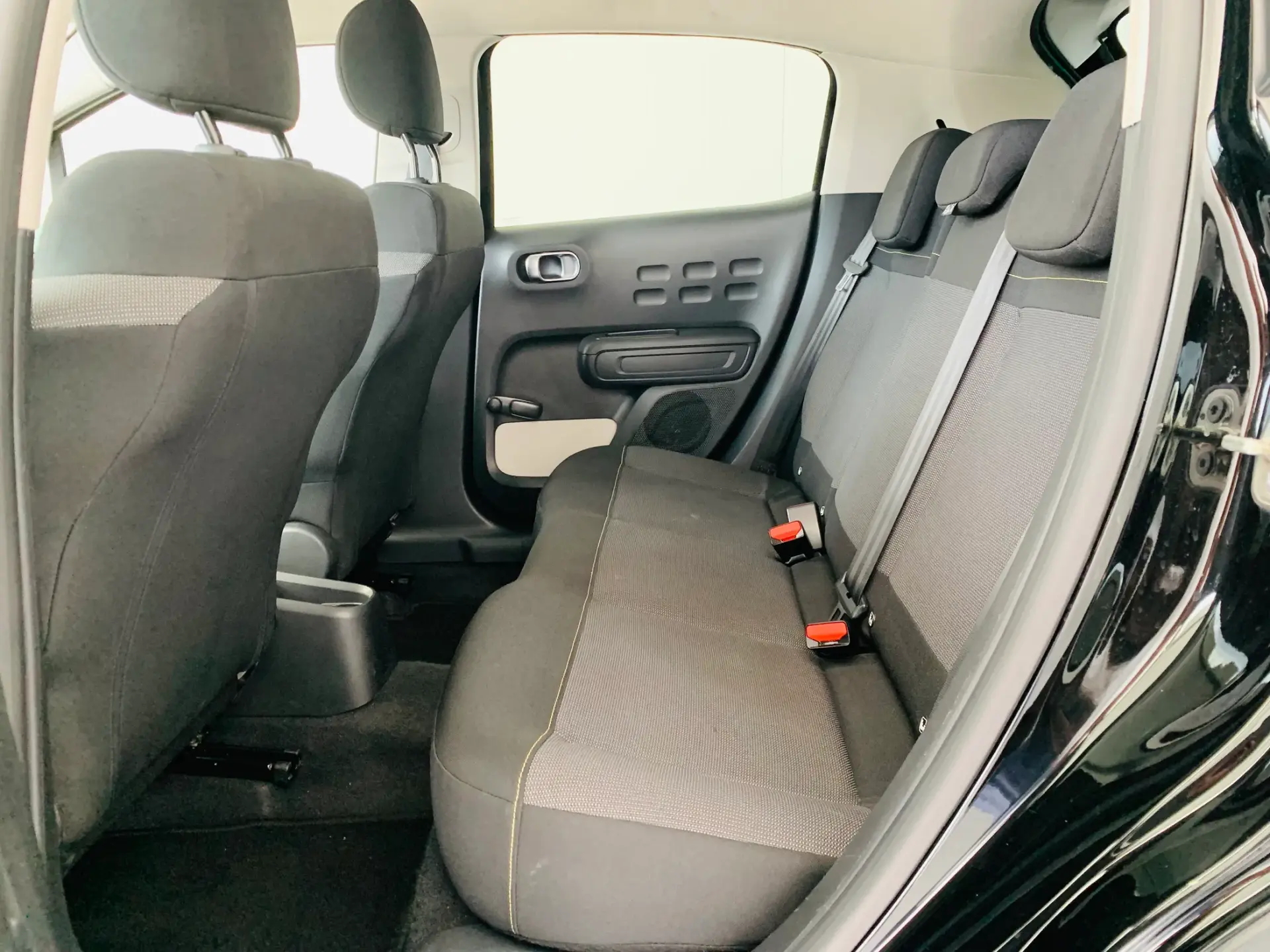 Citroën C3 1.2 PureTech Shine 26