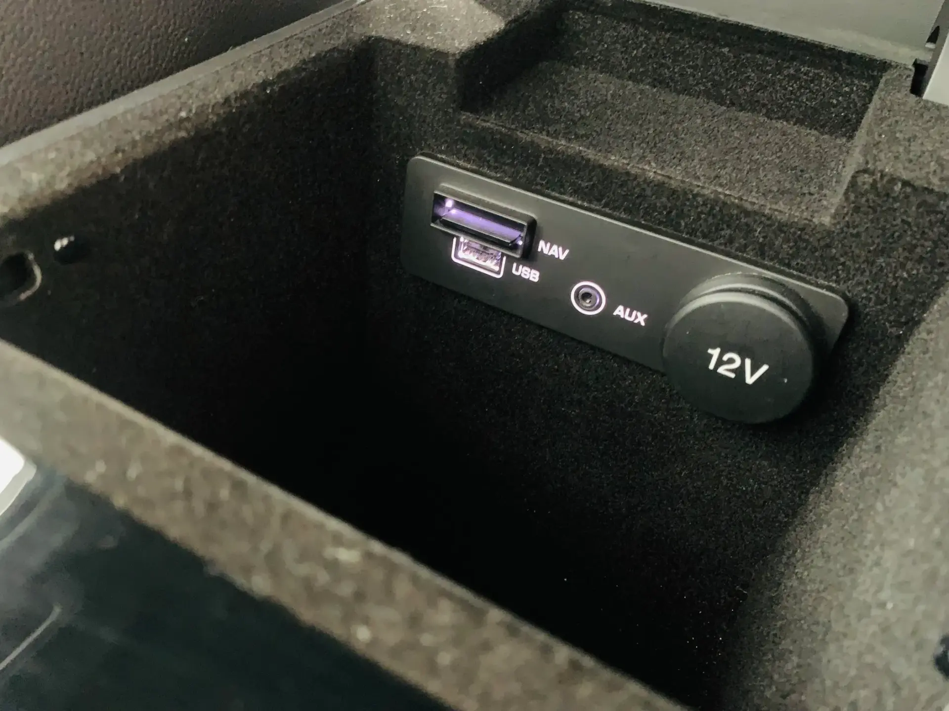 Jaguar F-Pace 2.0 i4D R-Sport AWD 31