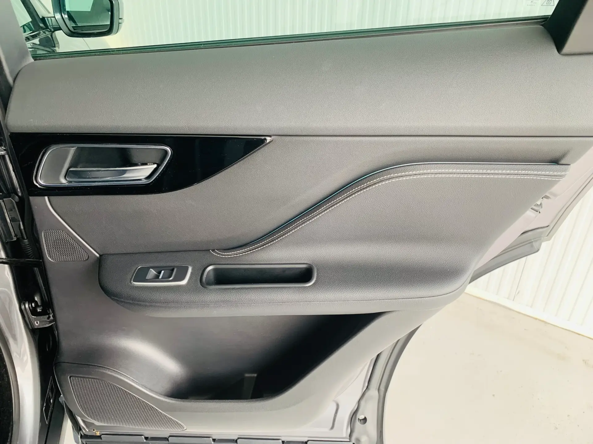 Jaguar F-Pace 2.0 i4D R-Sport AWD 41