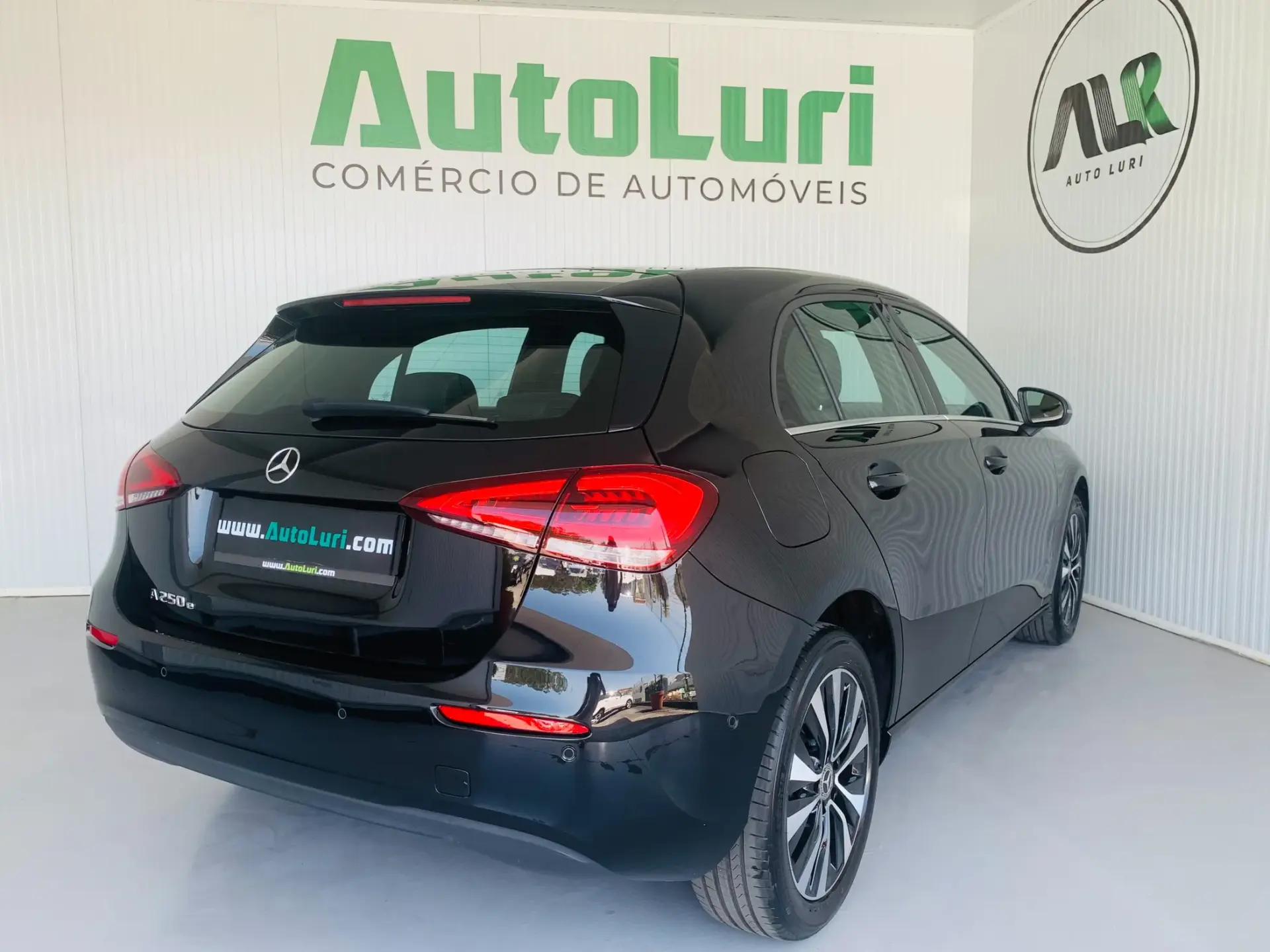 Mercedes-Benz A 250 e Progressive 4