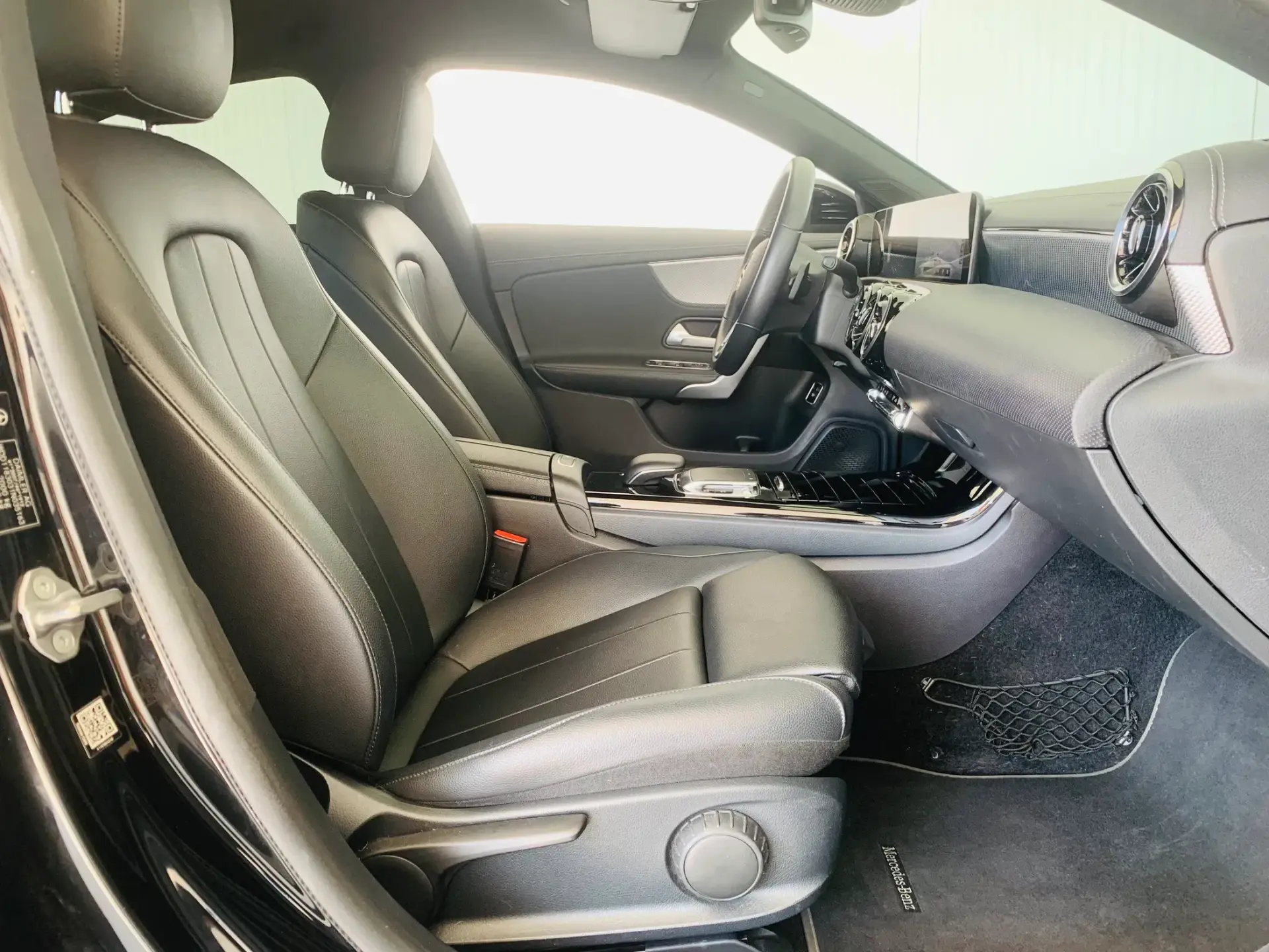 Mercedes-Benz CLA 180 d 7G-DCT Edition 1 42