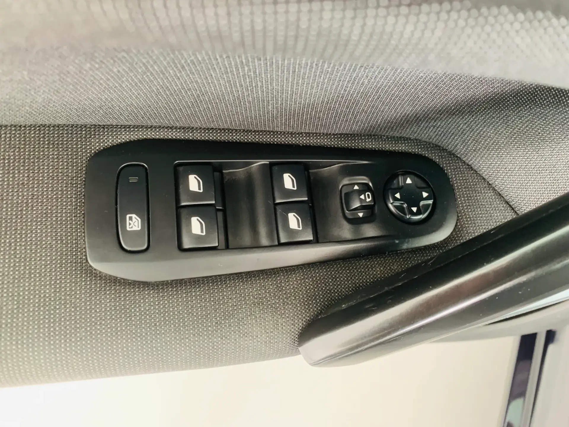 Peugeot 308 SW 1.5 BlueHDi Allure 8