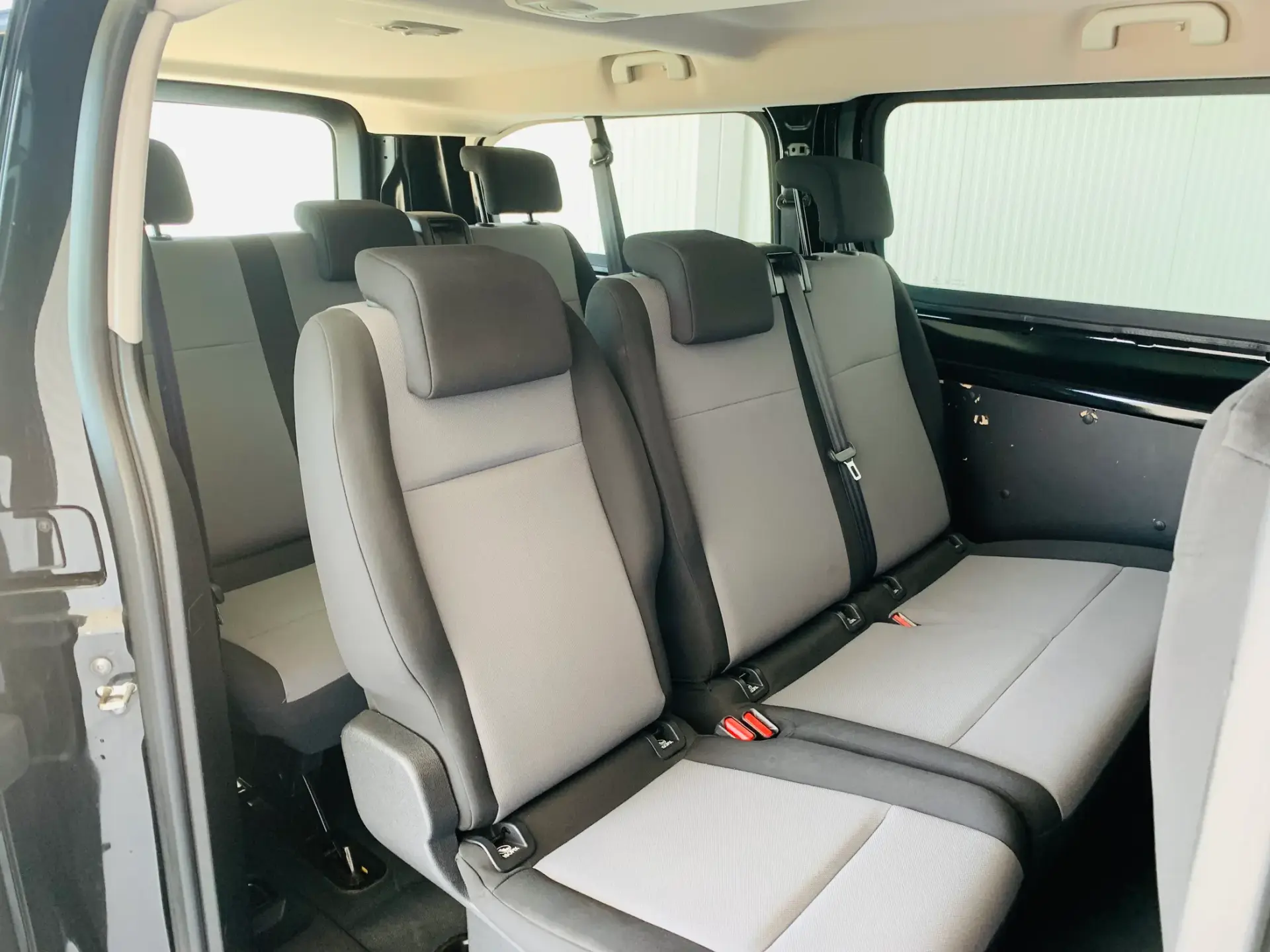 Peugeot Expert 1.5 BlueHDi L2H1 Semi-Vidrado 8