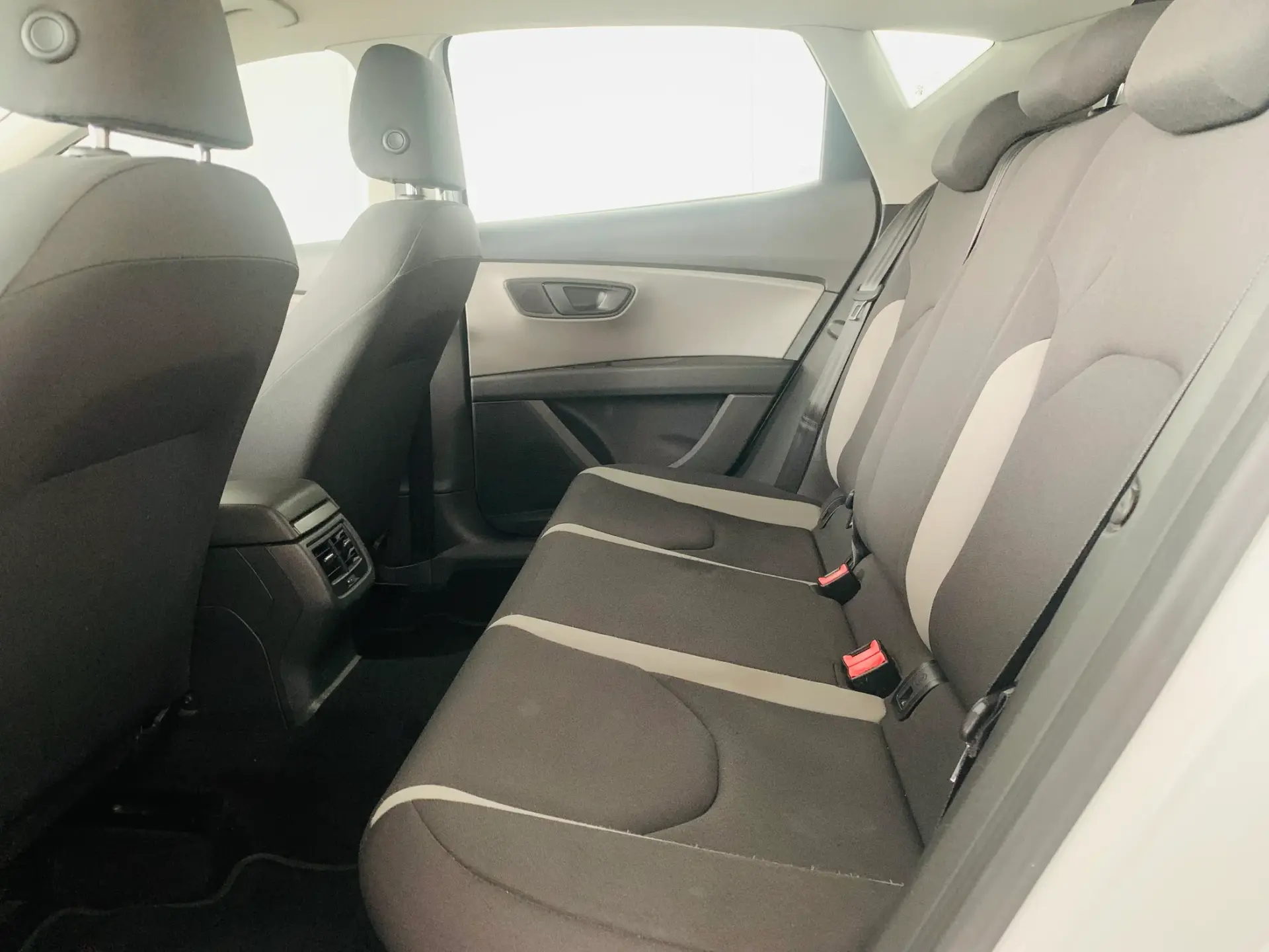 SEAT Leon 1.6 TDI Style Ecomotive 19