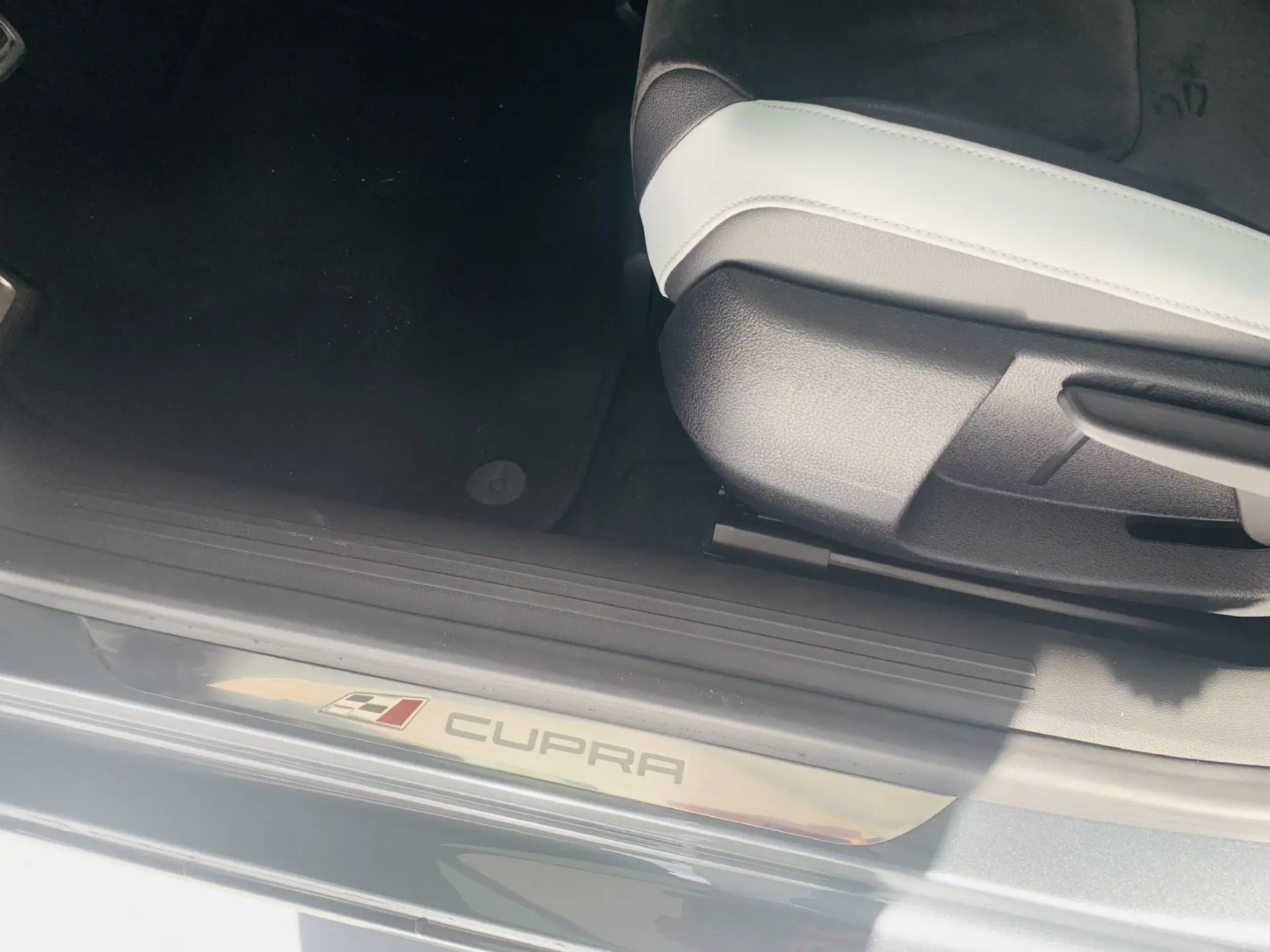 SEAT Leon ST Outro 9