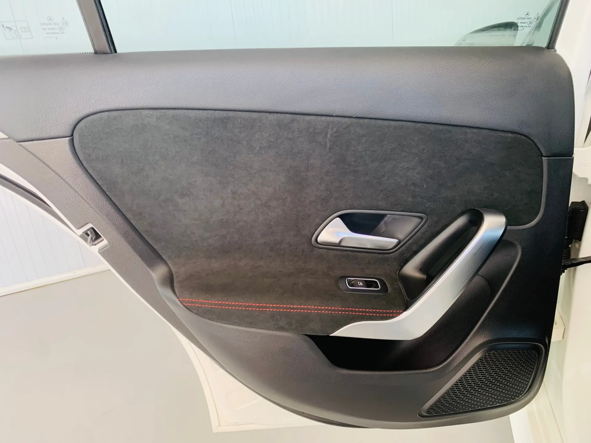 Mercedes-Benz A 180 Limousine d AMG Line 36