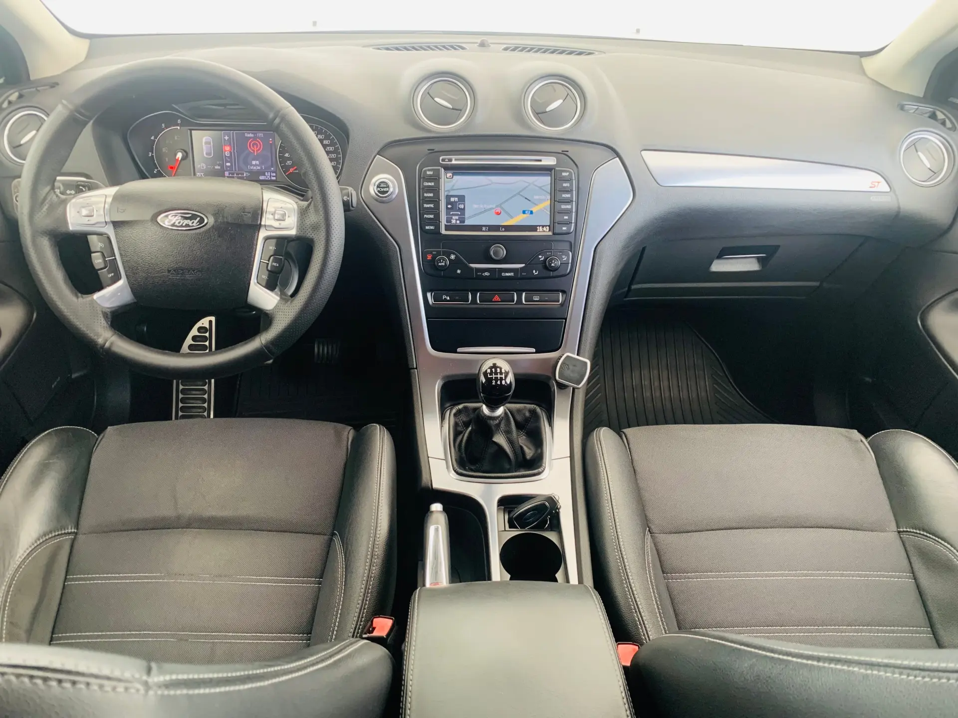Ford Mondeo SW 1.8 TDCi Titanium 31