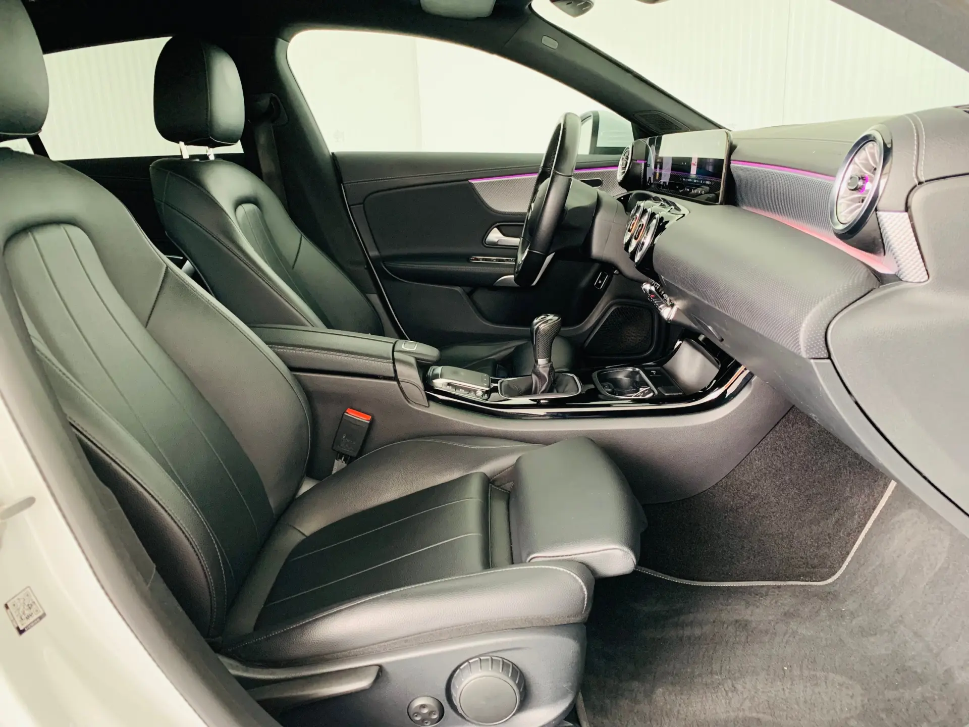 Mercedes-Benz CLA 180 d Progressive 49