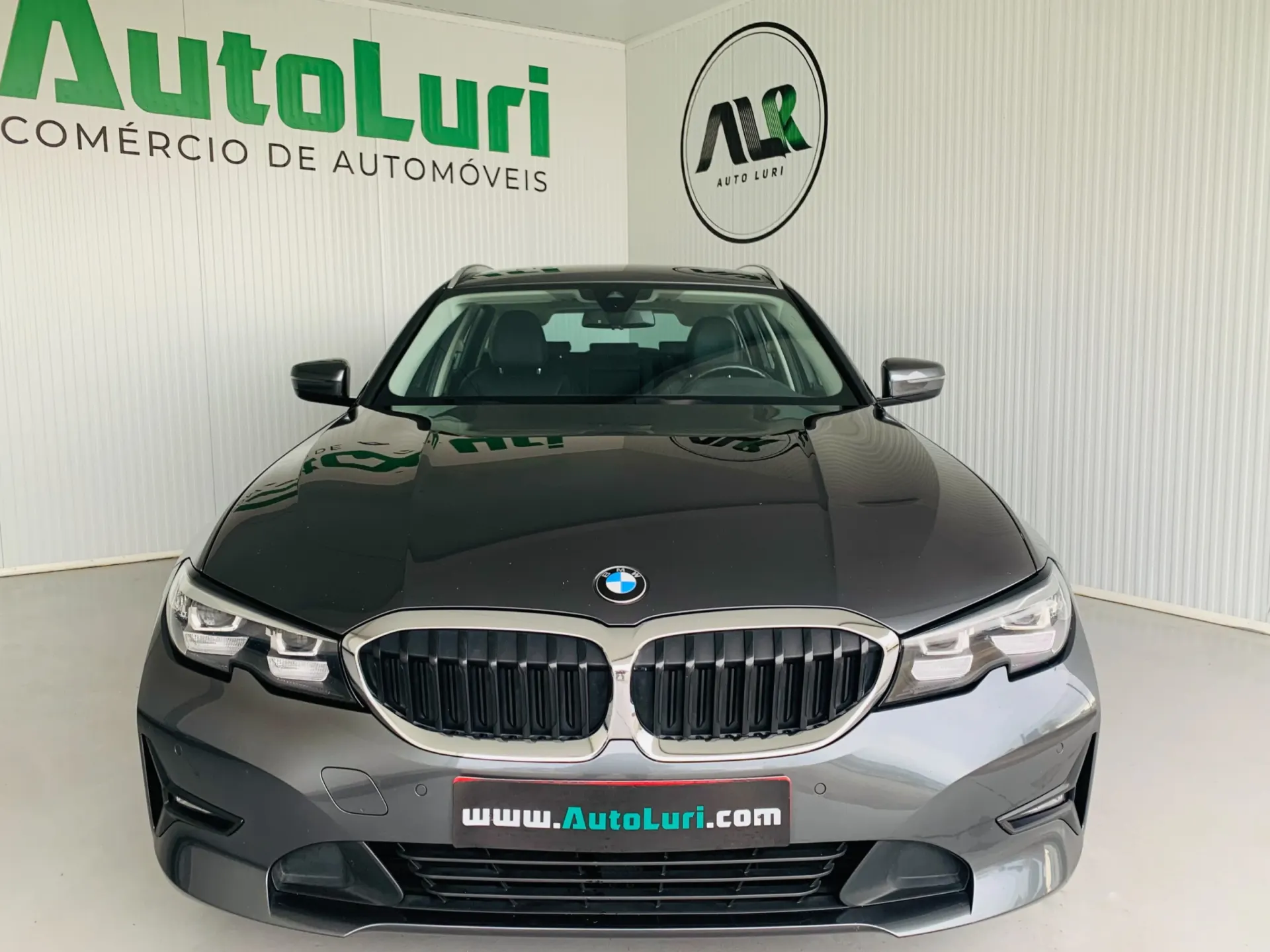 BMW 318 d Touring Auto 2