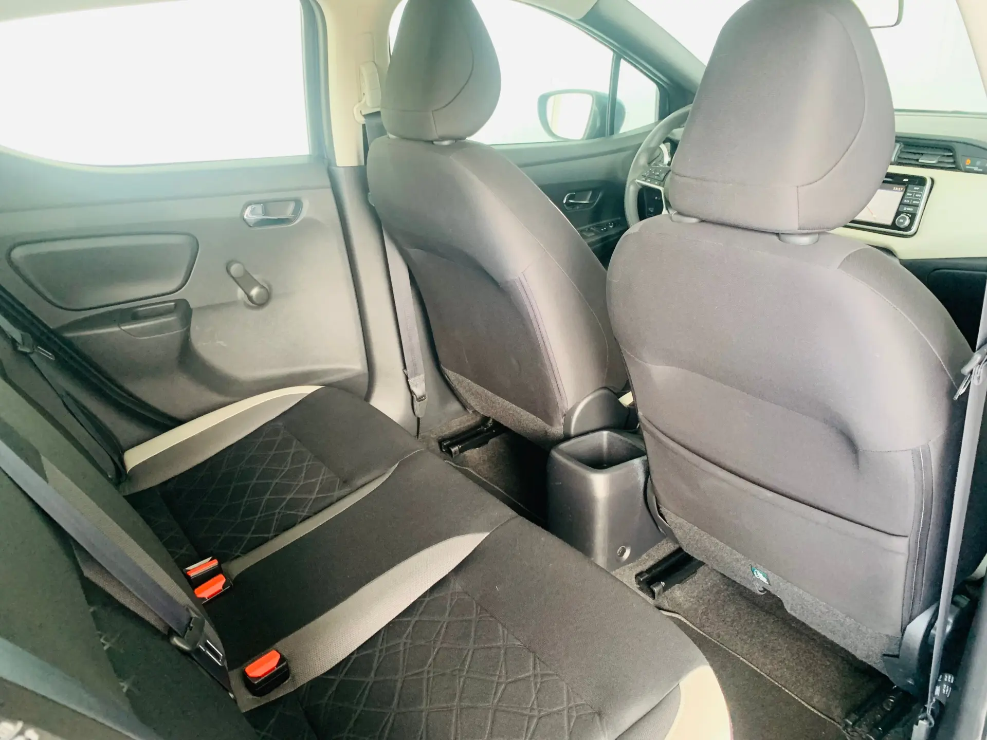 Nissan Micra 0.9 IG-T N-Connecta 34