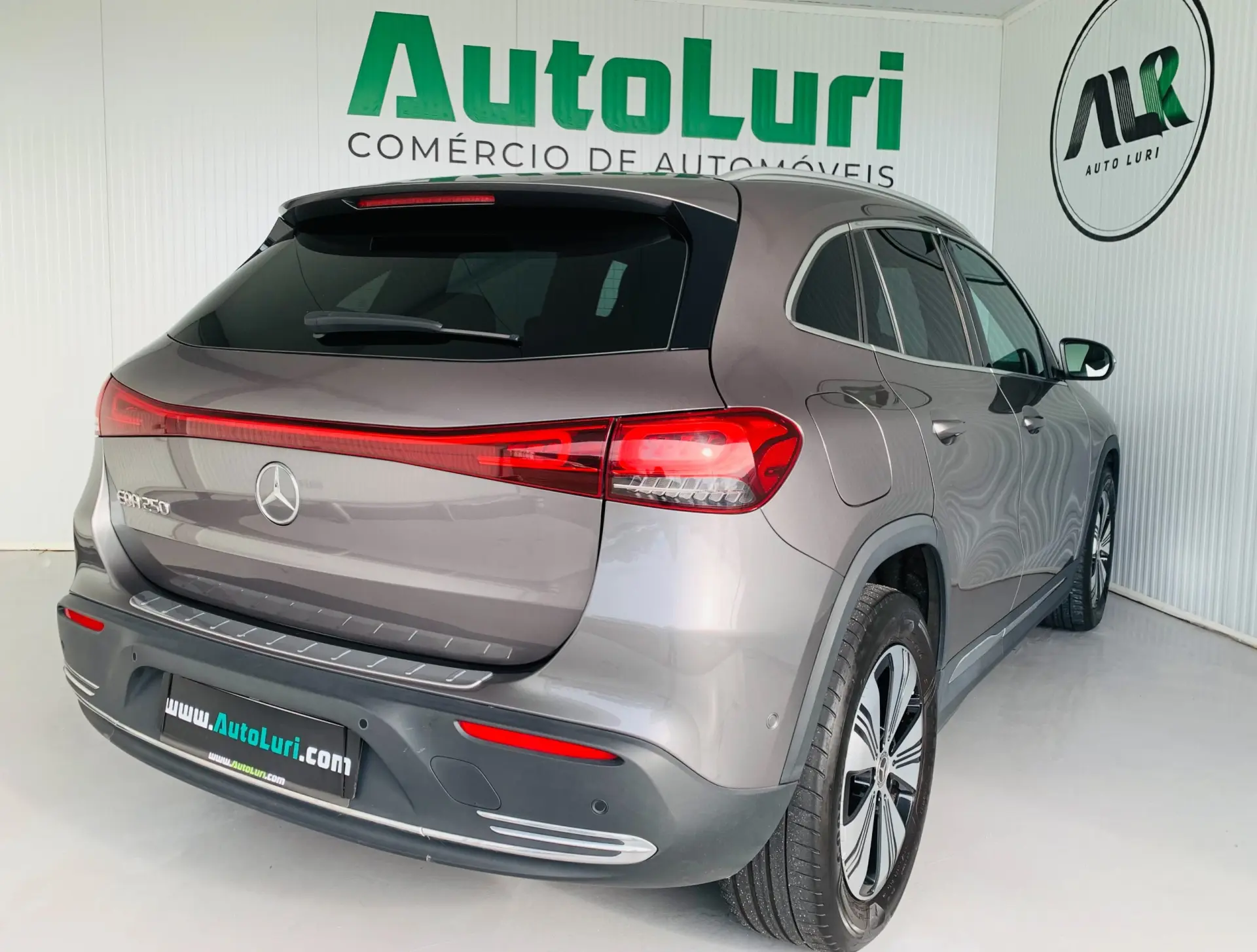 Mercedes-Benz EQA 250 Progressive 4