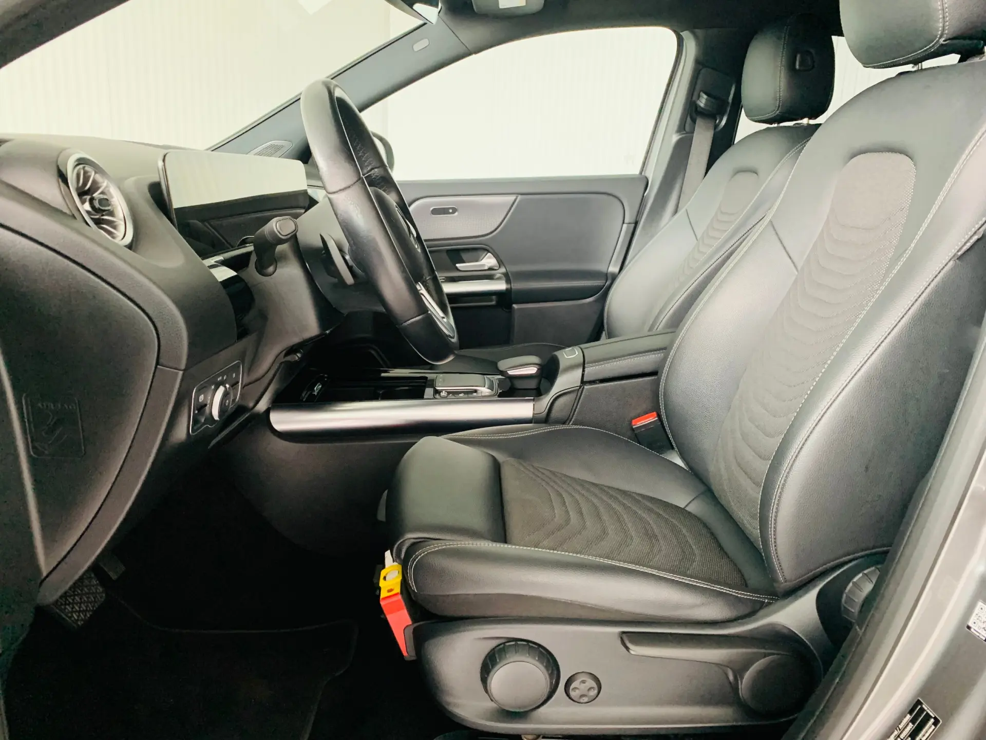 Mercedes-Benz EQA 250 Progressive 10