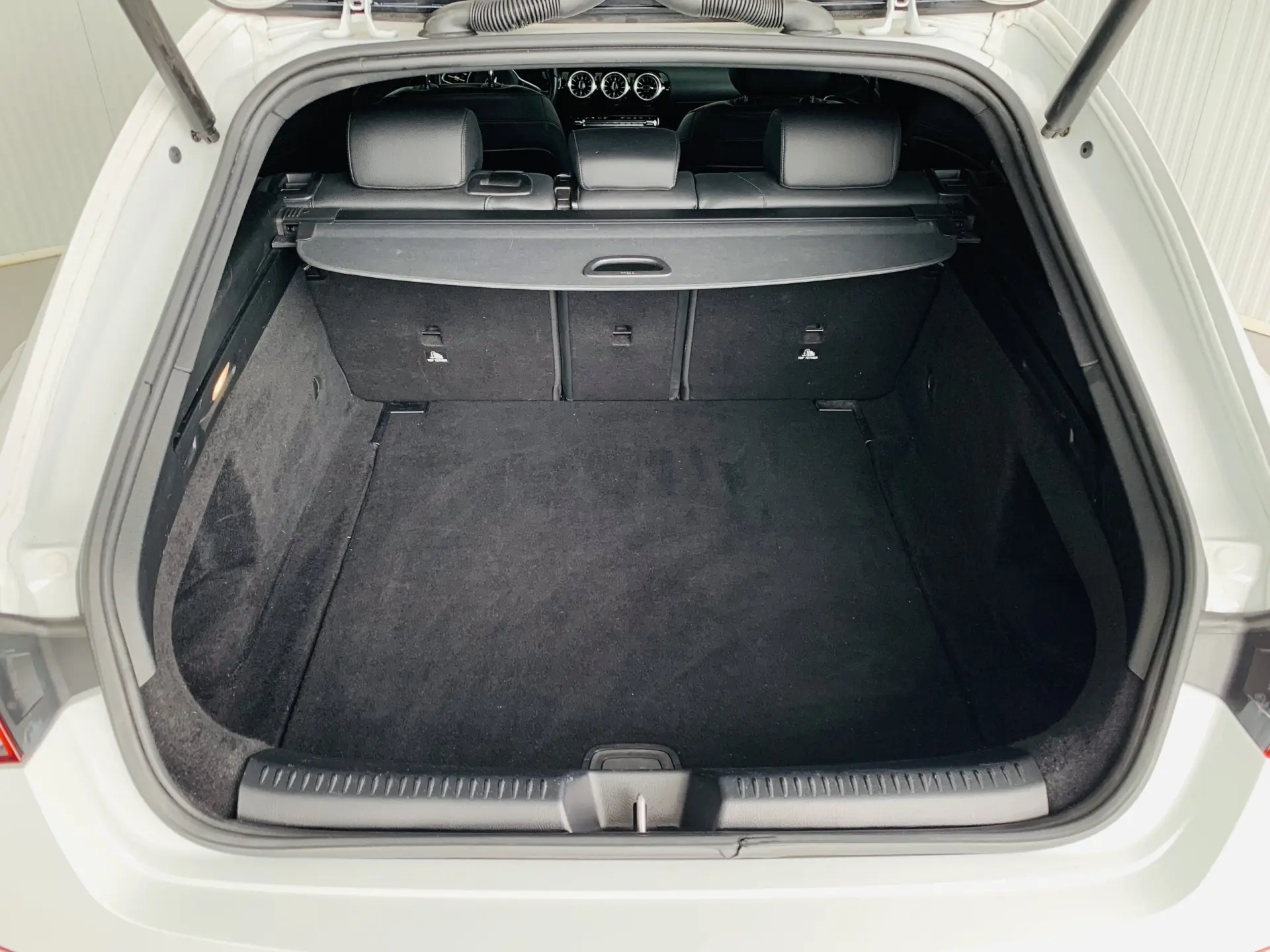 Mercedes-Benz CLA 180 d Progressive 43