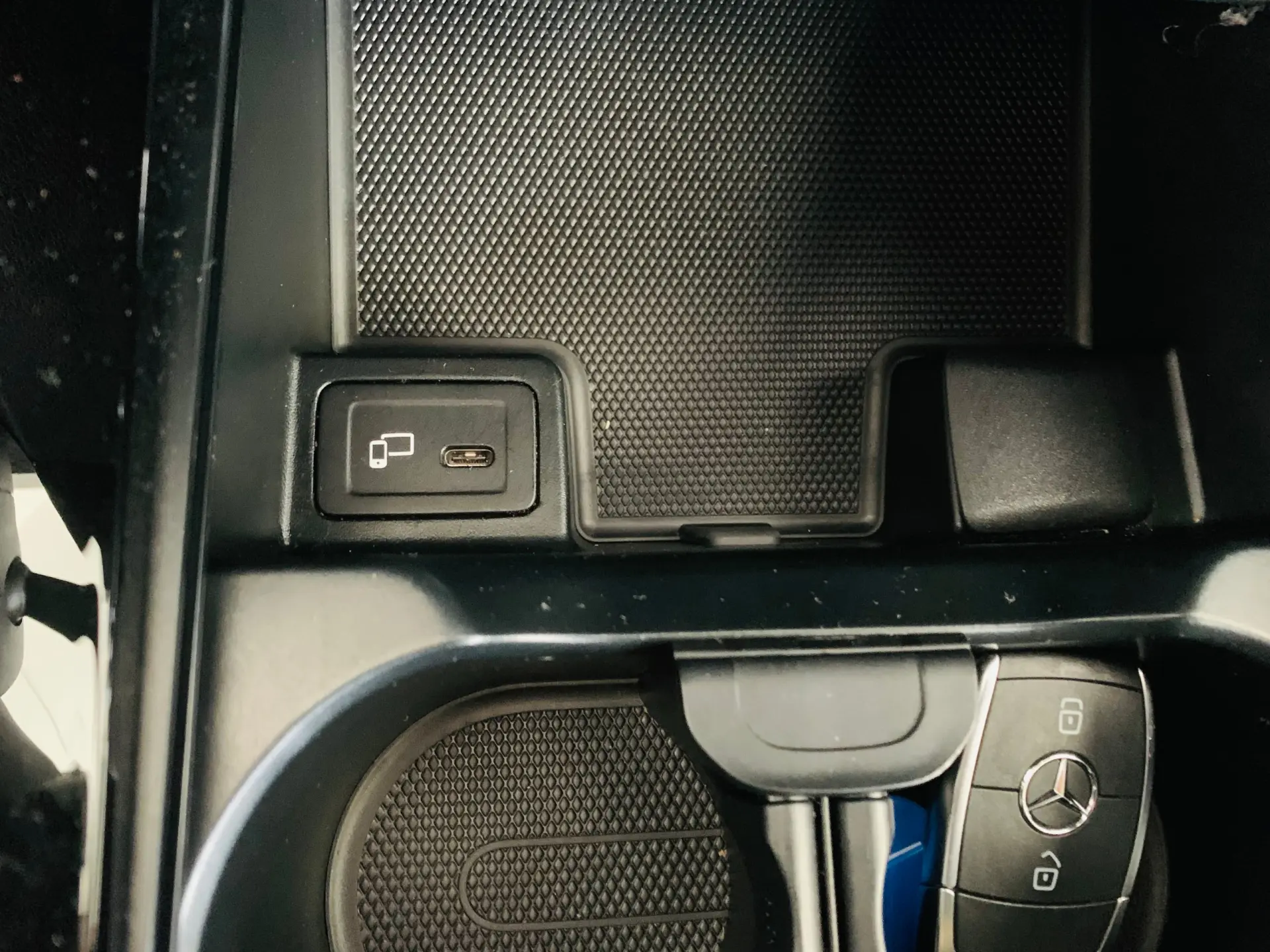 Mercedes-Benz CLA 180 7G-DCT Progressive 27