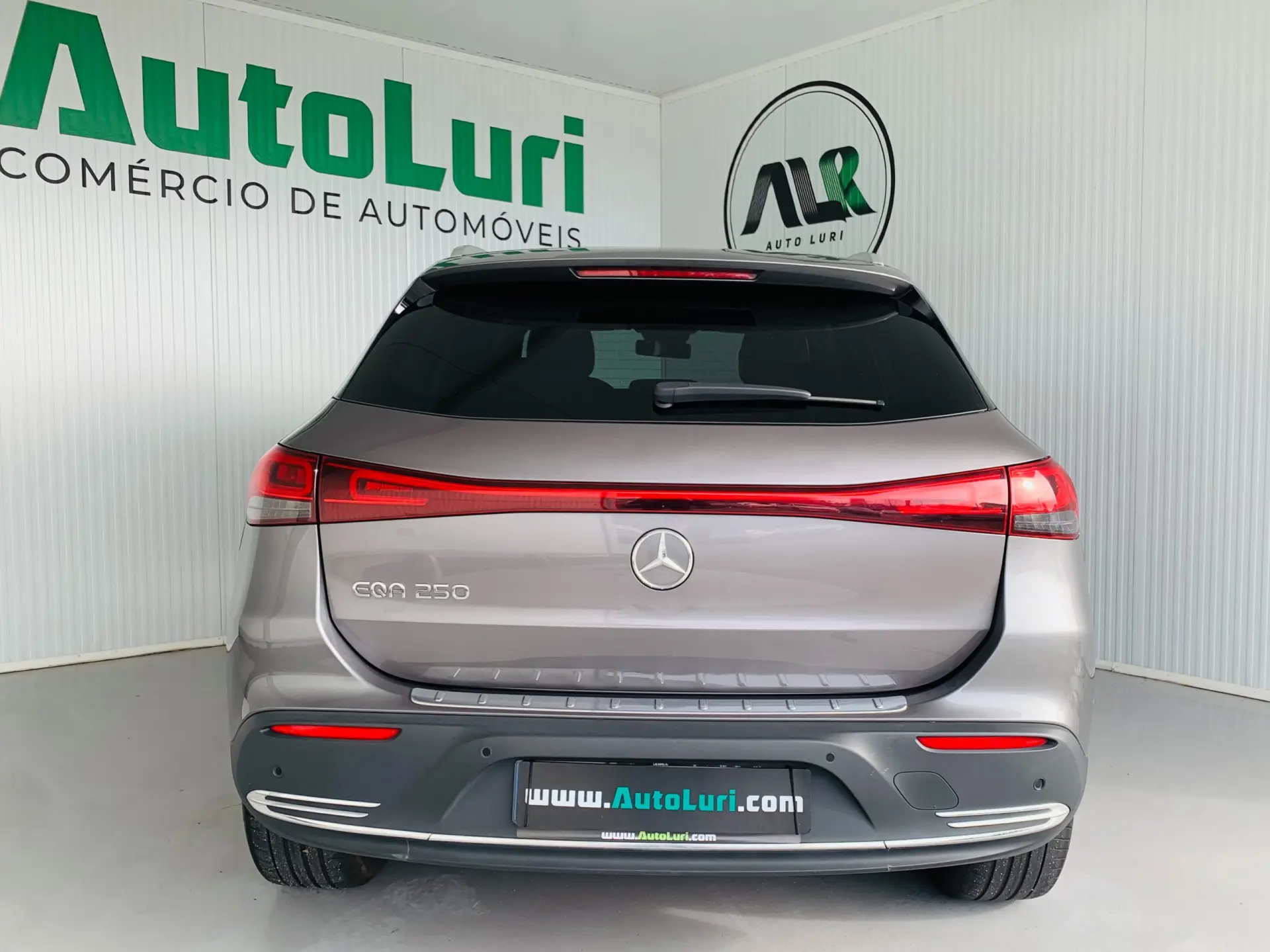 Mercedes-Benz EQA 250 Progressive 3