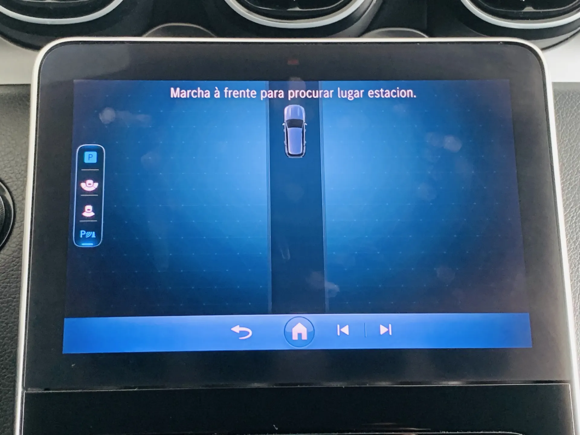 Mercedes-Benz C 200 29