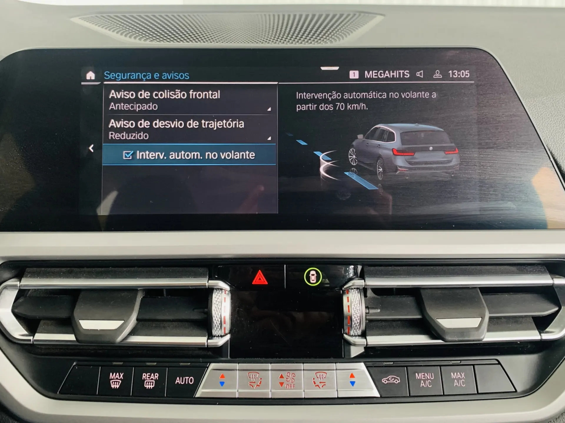 BMW 318 d Touring Auto 31