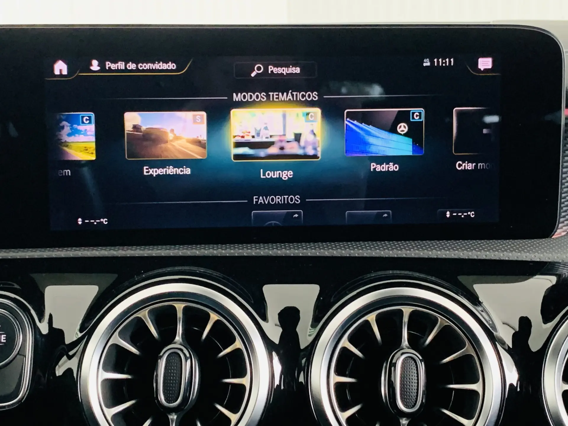 Mercedes-Benz CLA 180 d Progressive 27