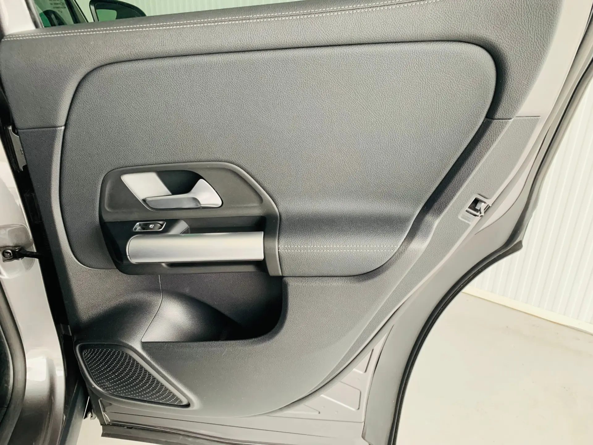 Mercedes-Benz EQA 250 Progressive 42