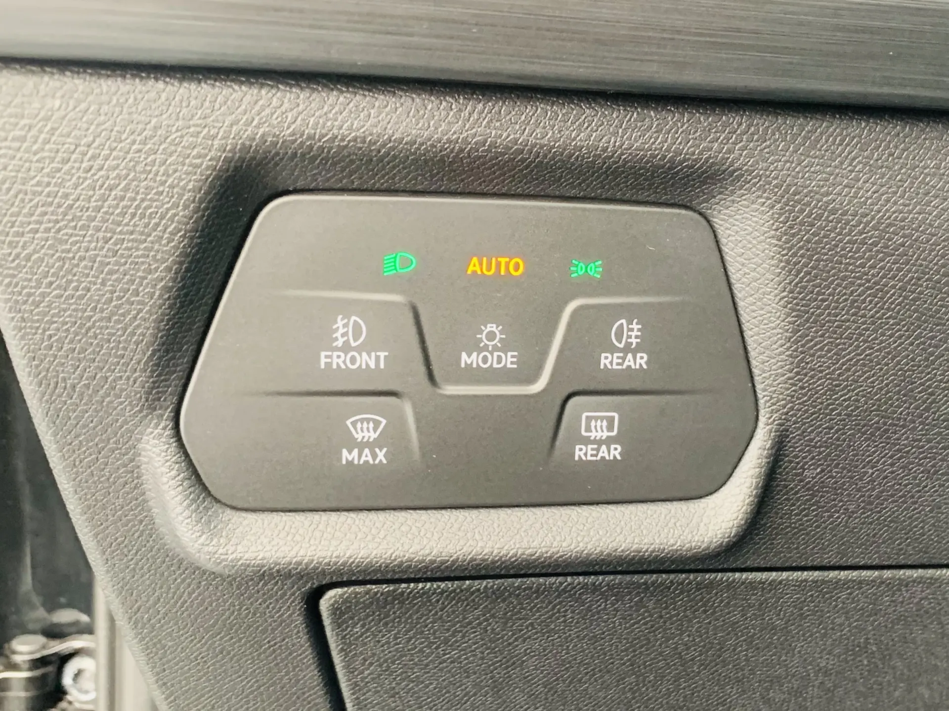 Cupra Formentor 1.4 e-Hybrid DSG 10