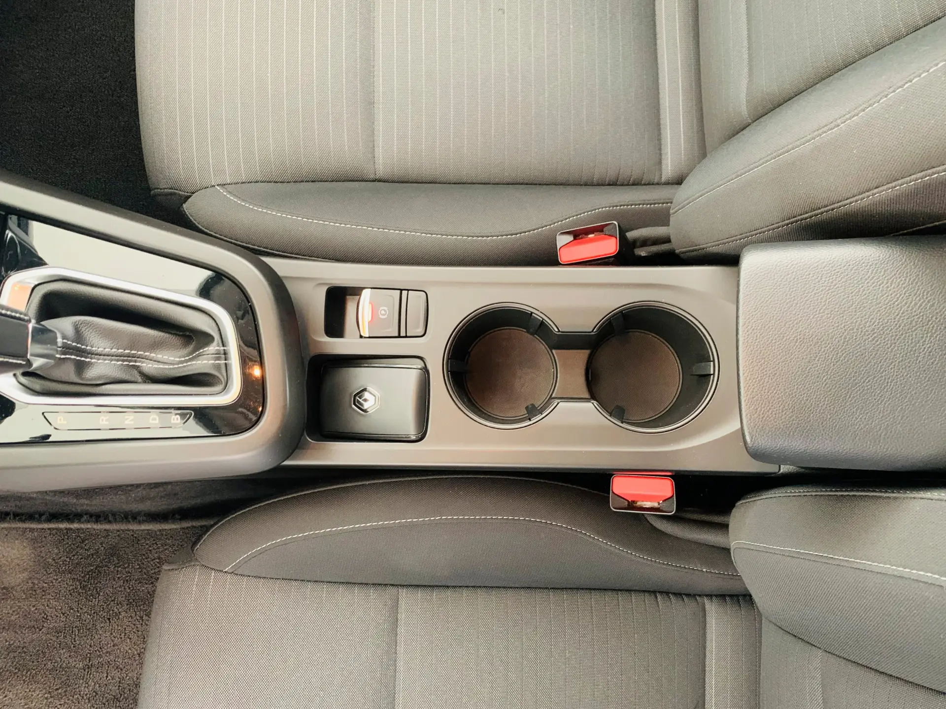 Renault Arkana 1.6 E-Tech Full Hybrid Engineered 30