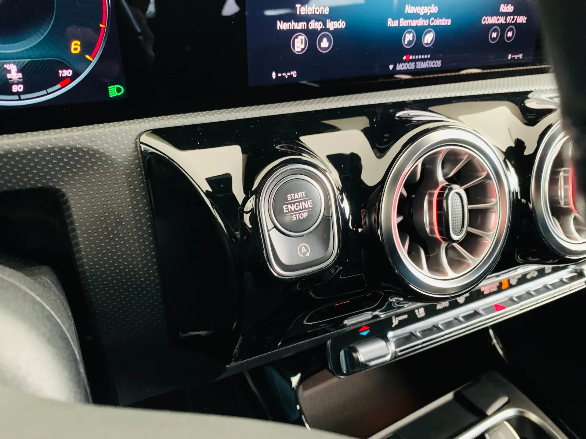 Mercedes-Benz CLA 180 d Progressive 17