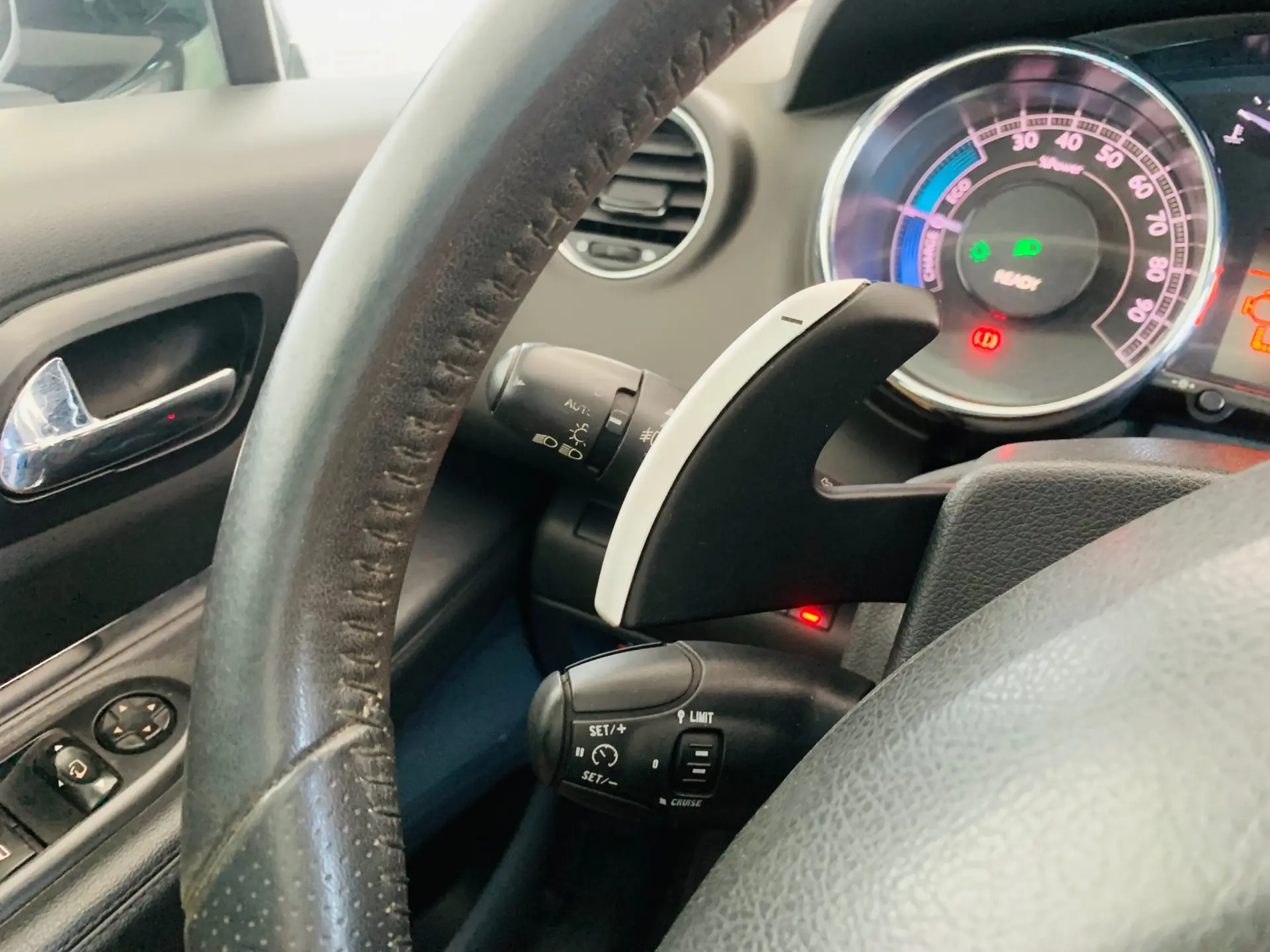 Peugeot 3008 2.0 HDi Allure J18 CVA6 14