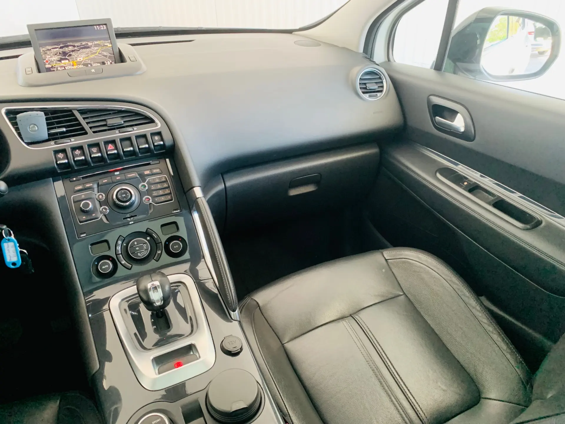 Peugeot 3008 2.0 HDi Allure J18 CVA6 34