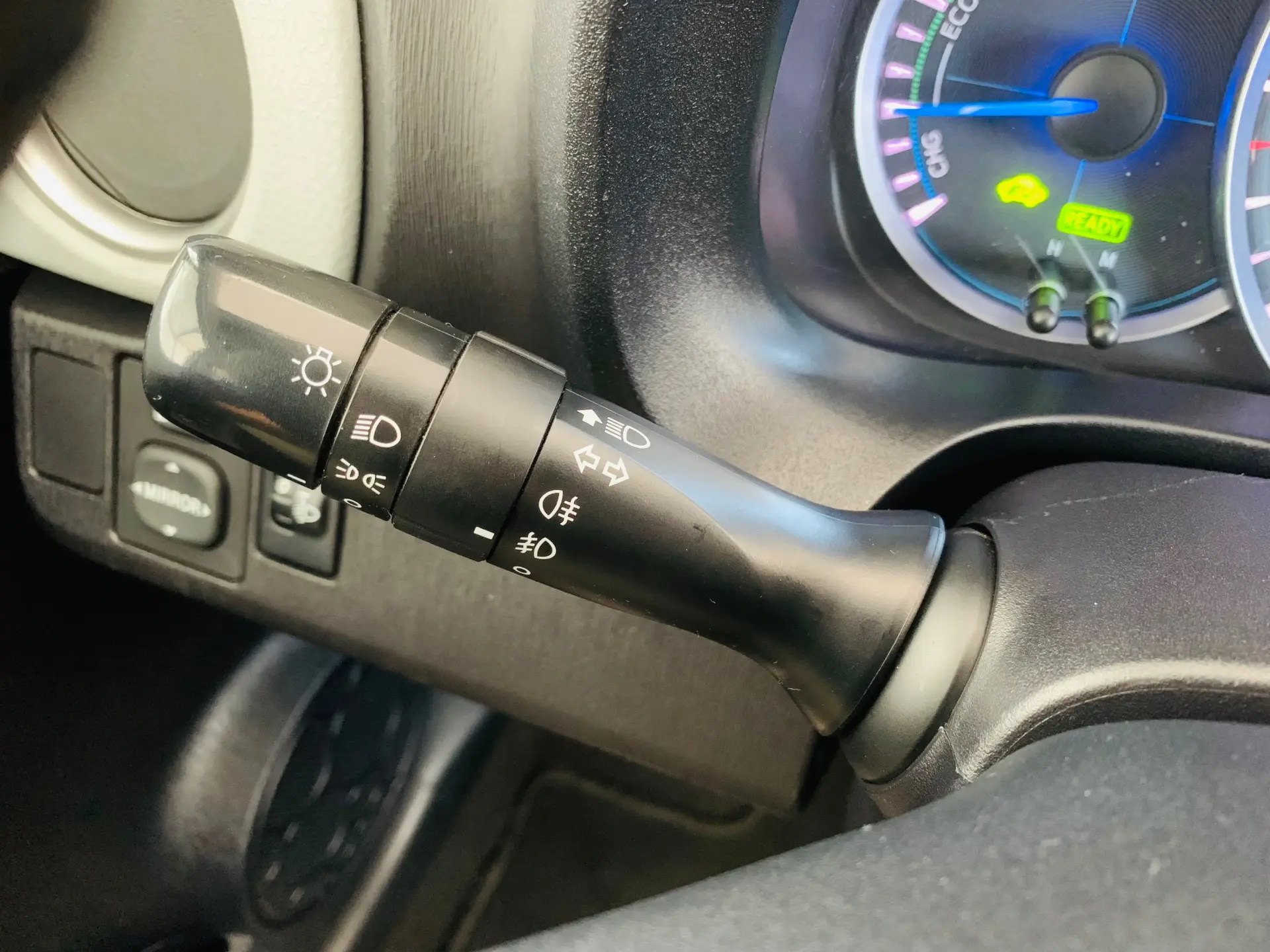 Toyota Yaris Hybrid 14