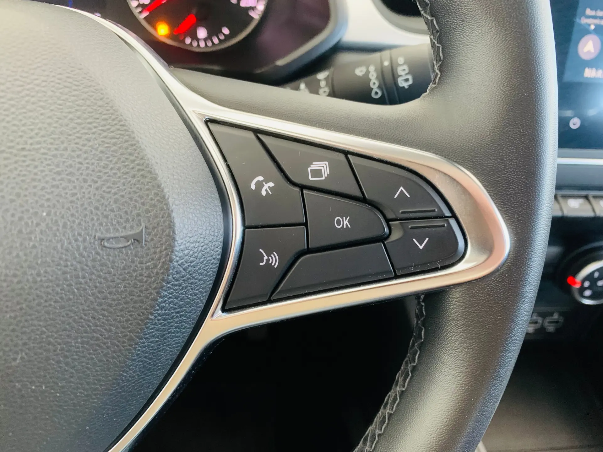 Renault Captur 1.0 TCe Techno 12