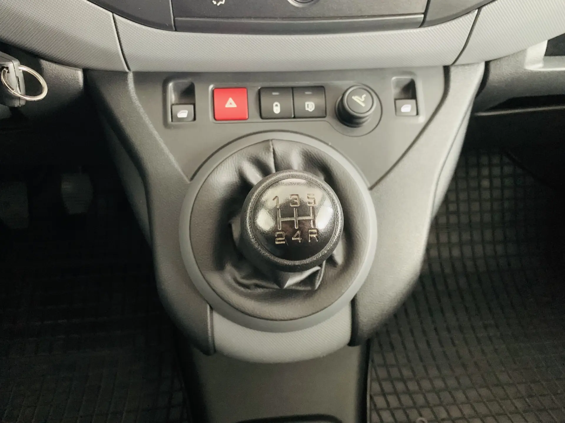 Peugeot Partner 1.6 BlueHDi 22