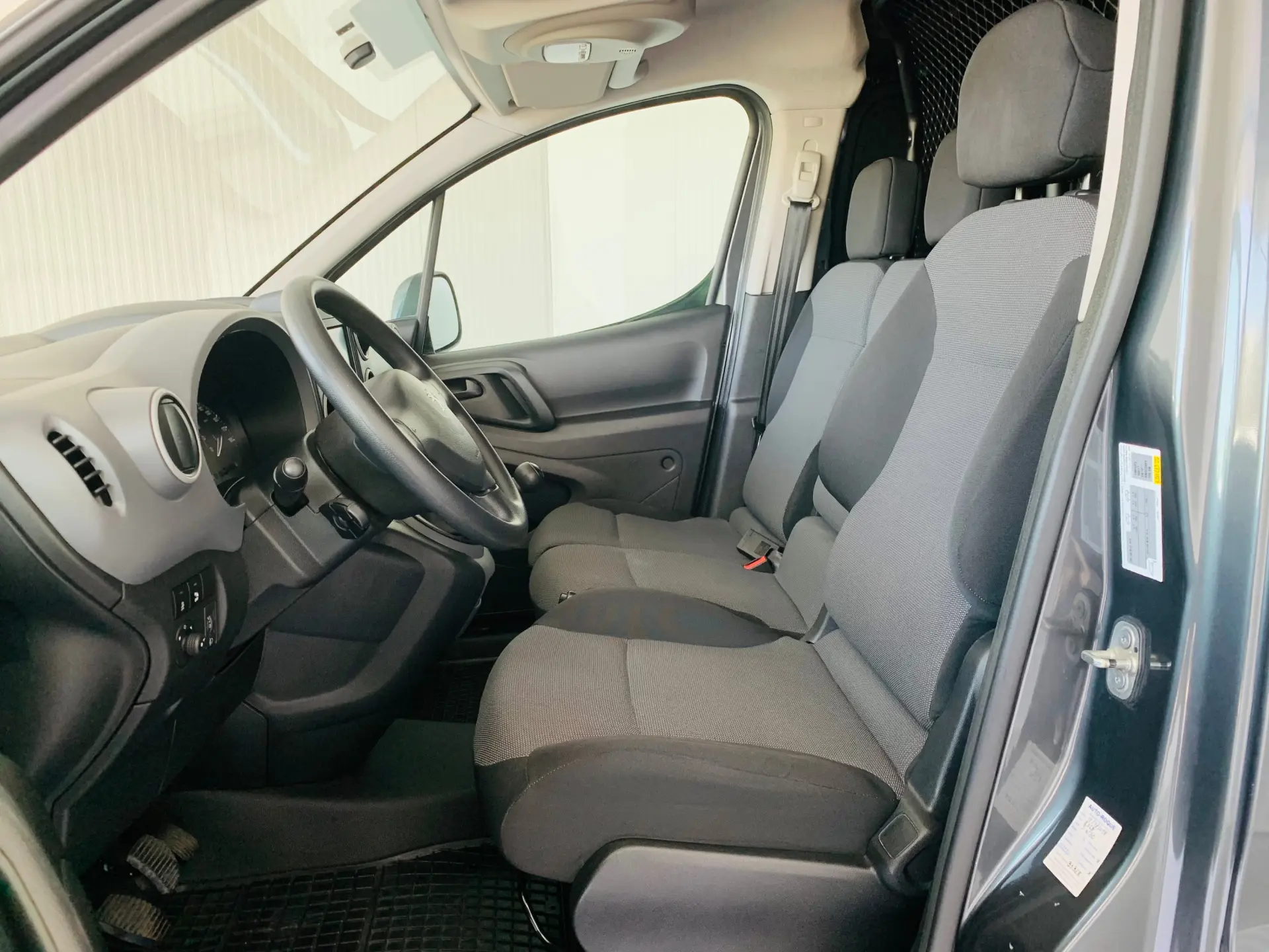 Peugeot Partner 1.6 BlueHDi 9