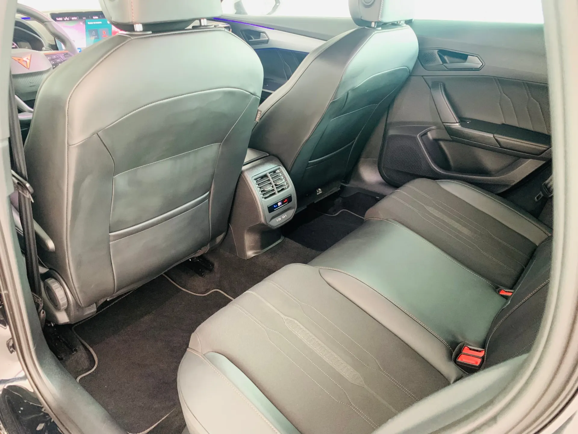 Cupra Formentor 1.4 e-Hybrid DSG 43