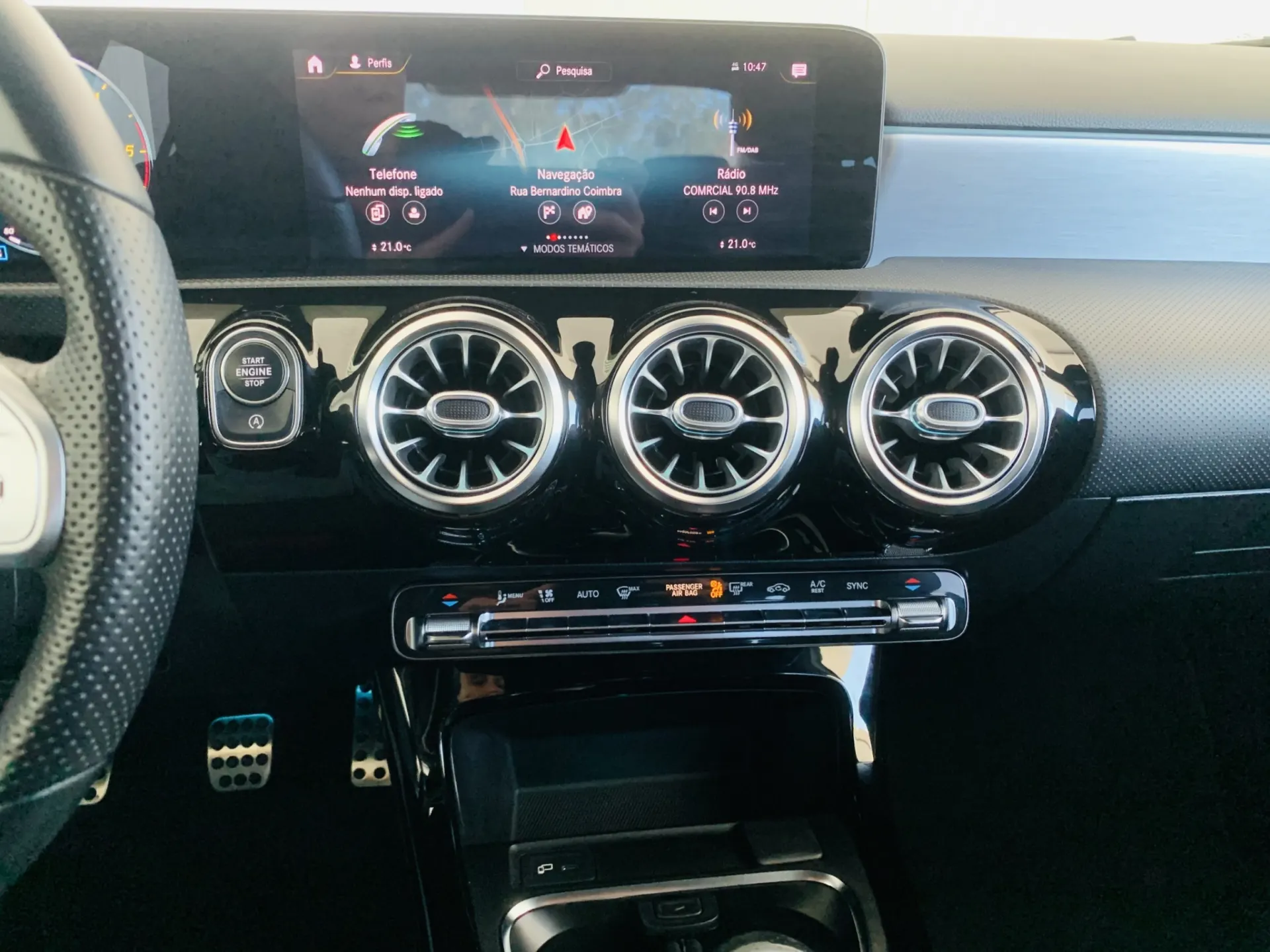 Mercedes-Benz A 180 Limousine d AMG Line 17