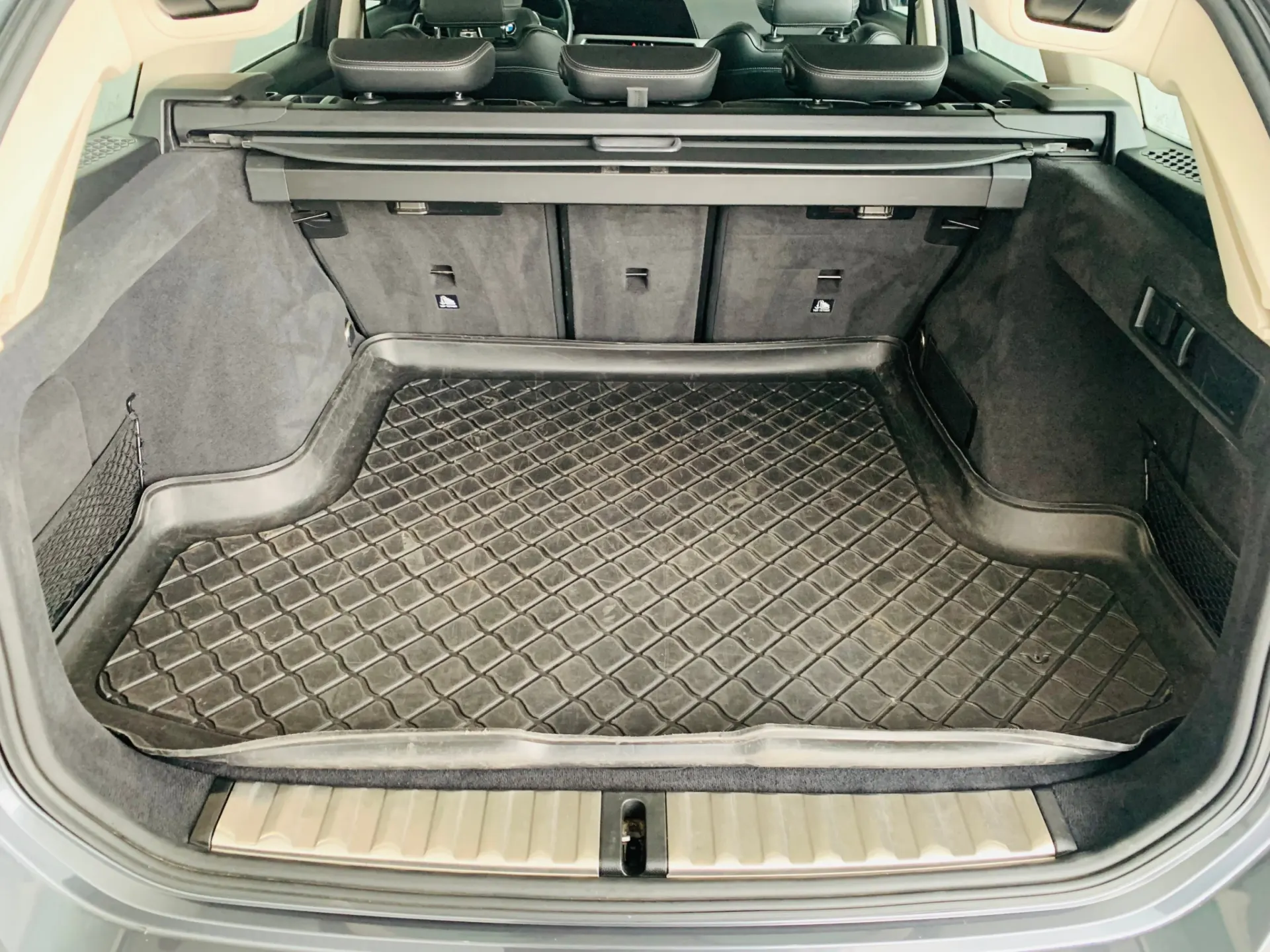 BMW 318 d Touring Auto 47