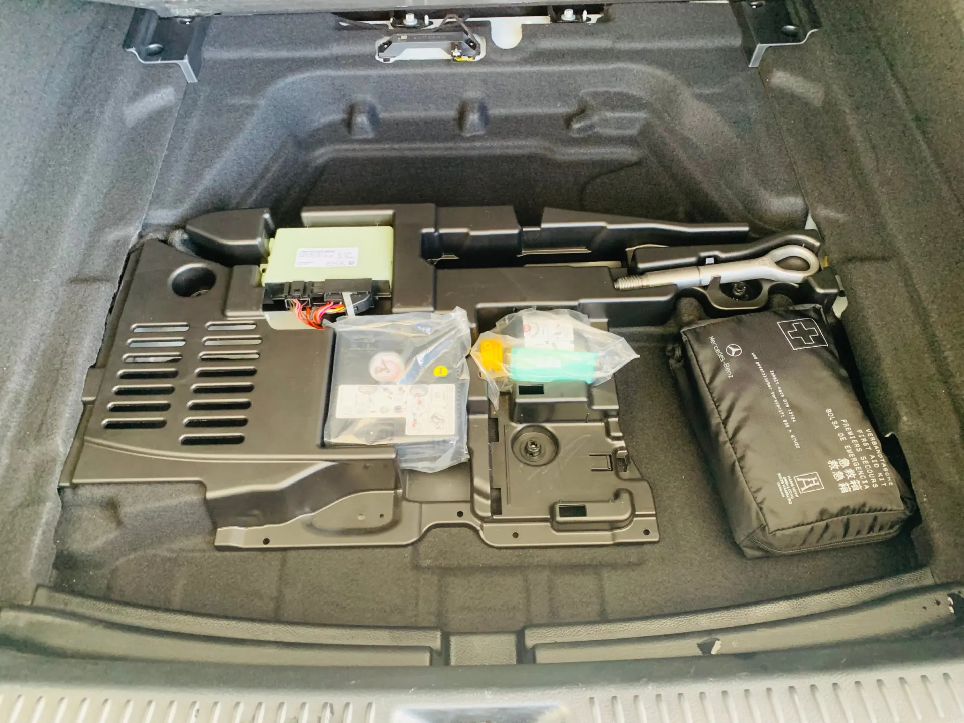 Mercedes-Benz A 180 Limousine d AMG Line 44