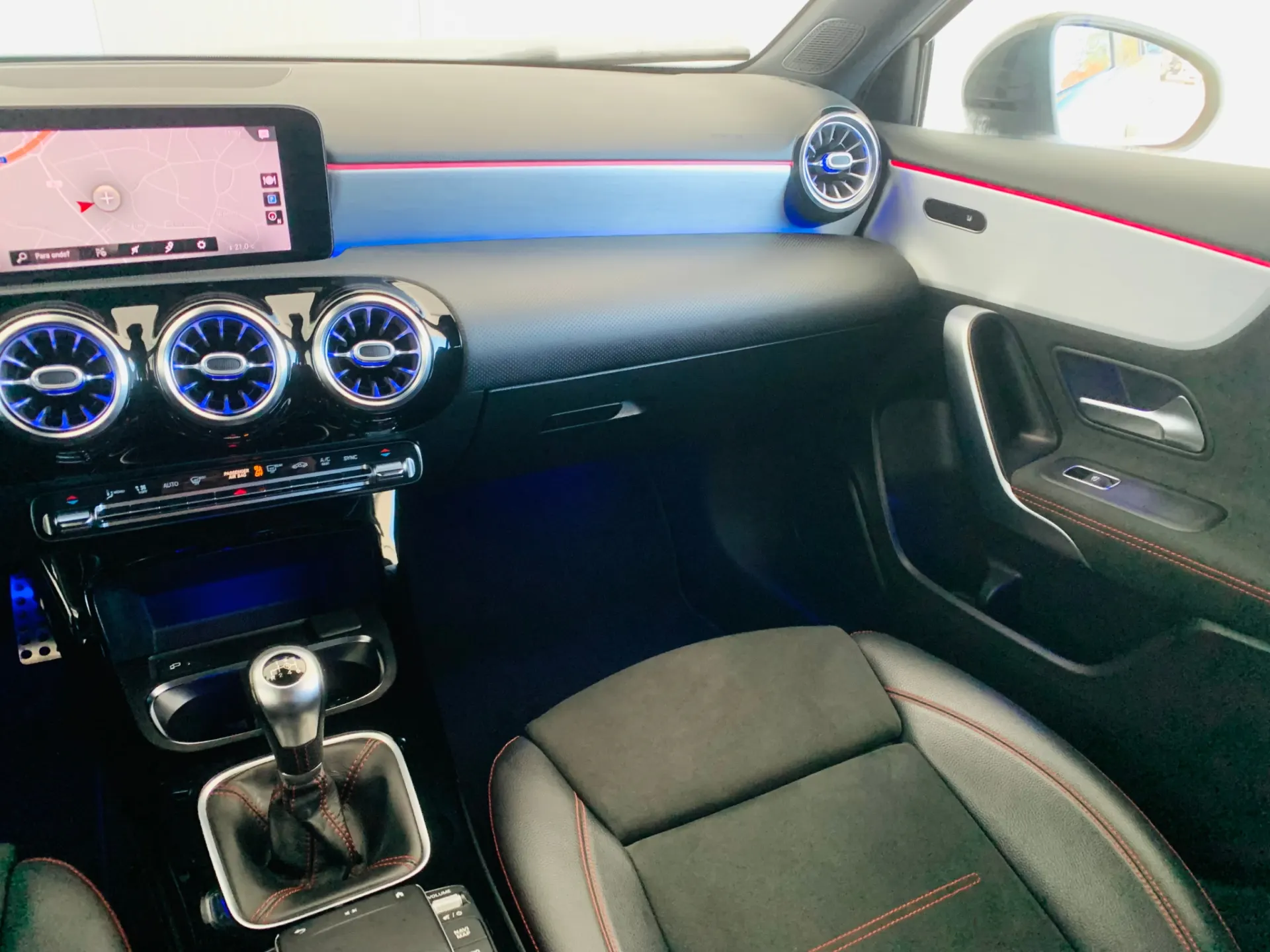 Mercedes-Benz A 180 Limousine d AMG Line 41