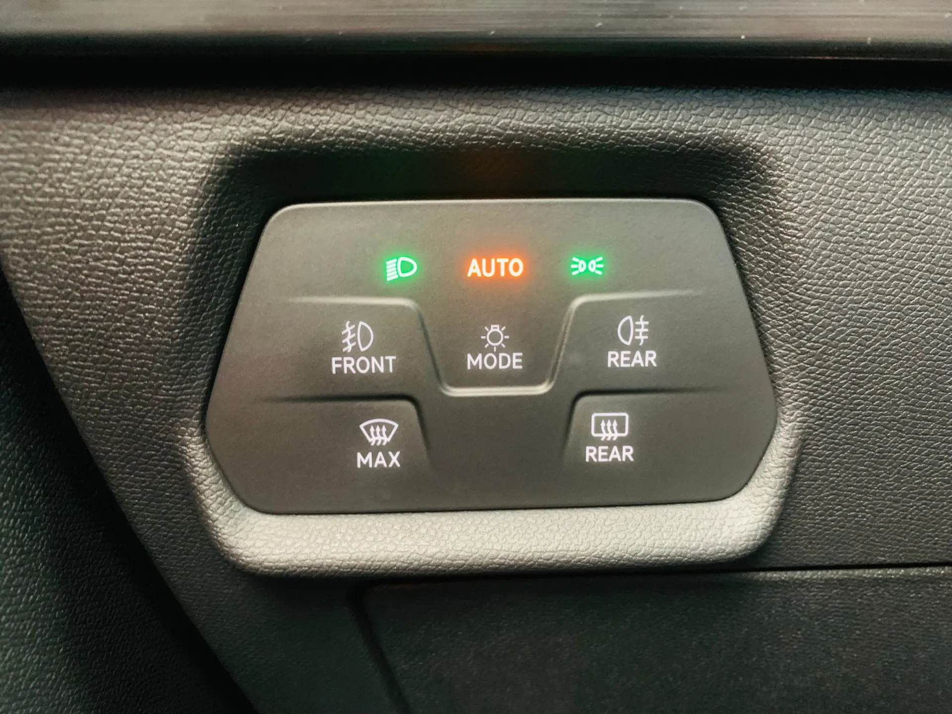 Cupra Formentor VZ 1.4 e-Hybrid DSG 12