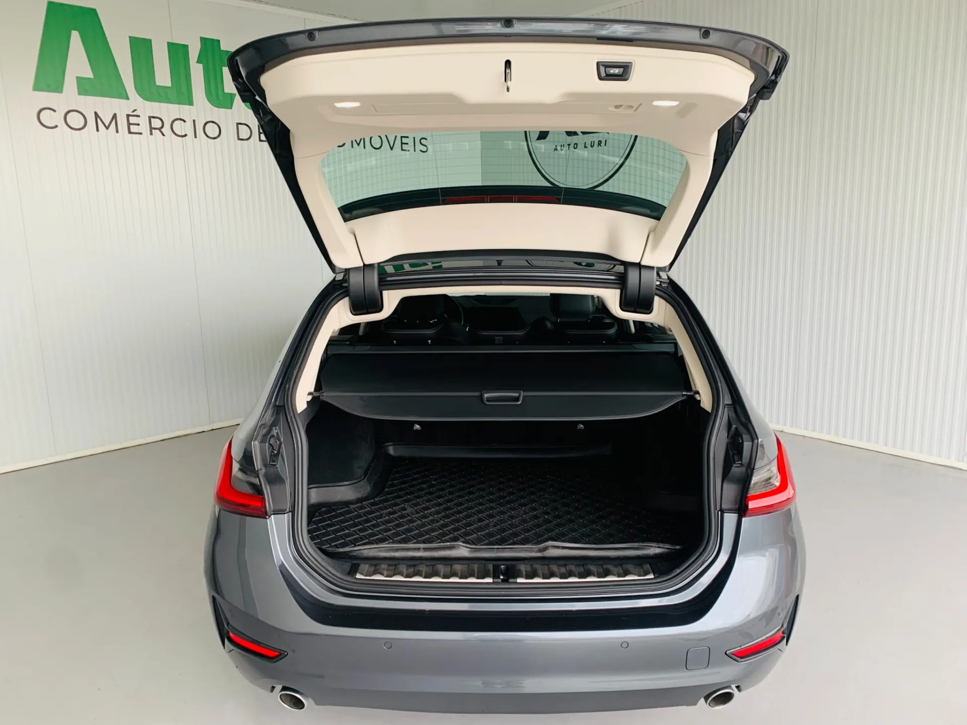 BMW 318 d Touring Auto 45