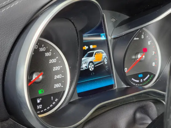 Mercedes-Benz GLC 300 e 4Matic 19