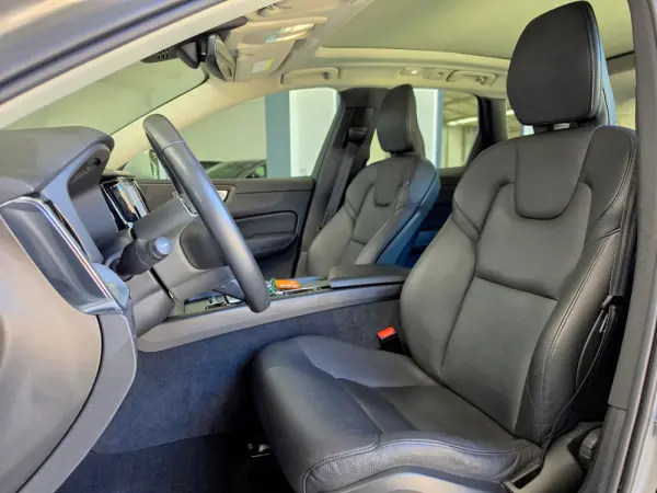 Volvo XC 60 2.0 T6 PHEV Inscription AWD 19